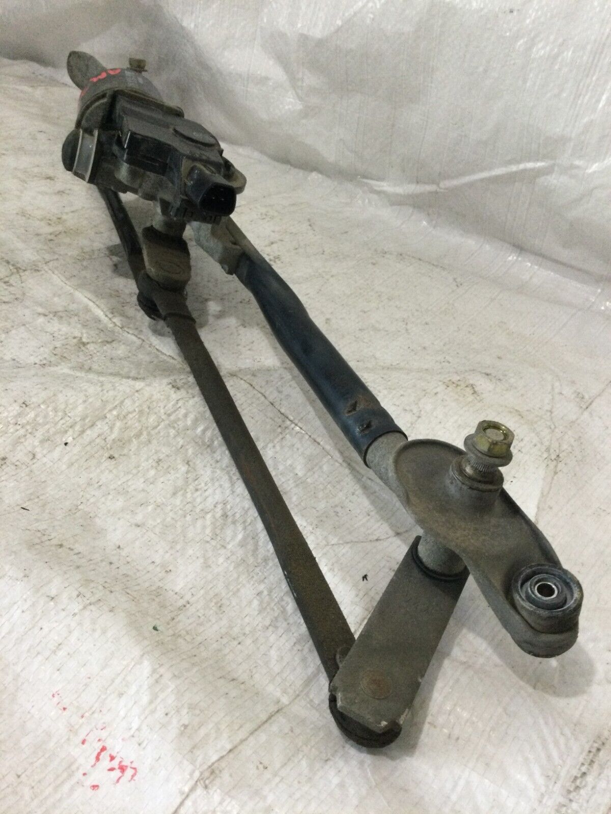 2001-2003 Toyota Highlander Front Windshield Wiper Motor W/ Link 85110-48070 OEM
