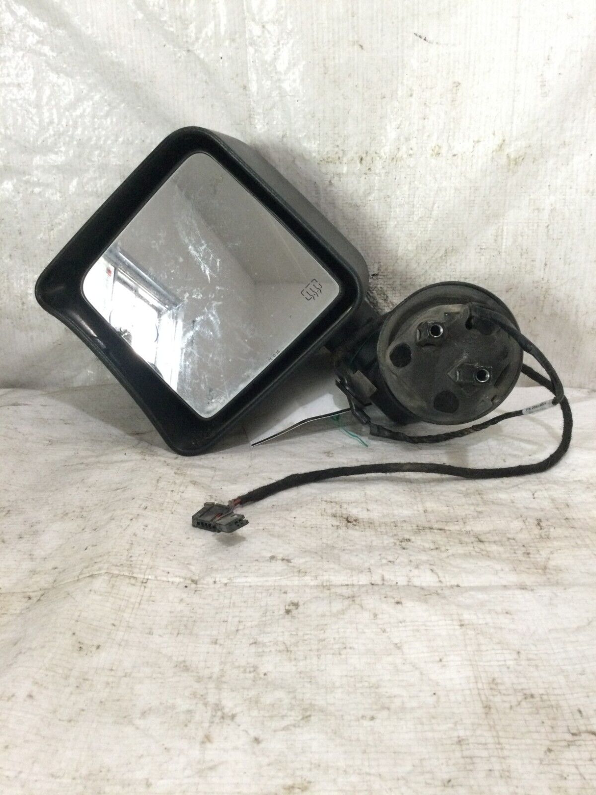 2017 Jeep Wrangler Left Driver Side View Door Mirror OEM ( DAMAGE GLASS )