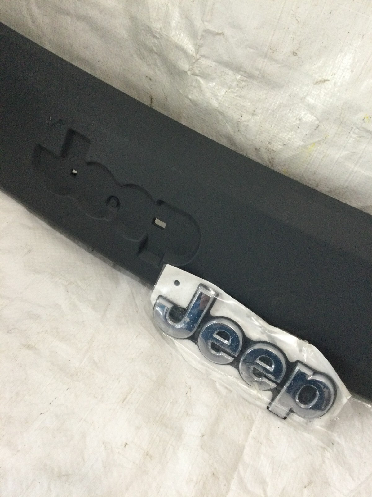 2018 Jeep Grand Cherokee Liftgate Molding Cover Panel OEM