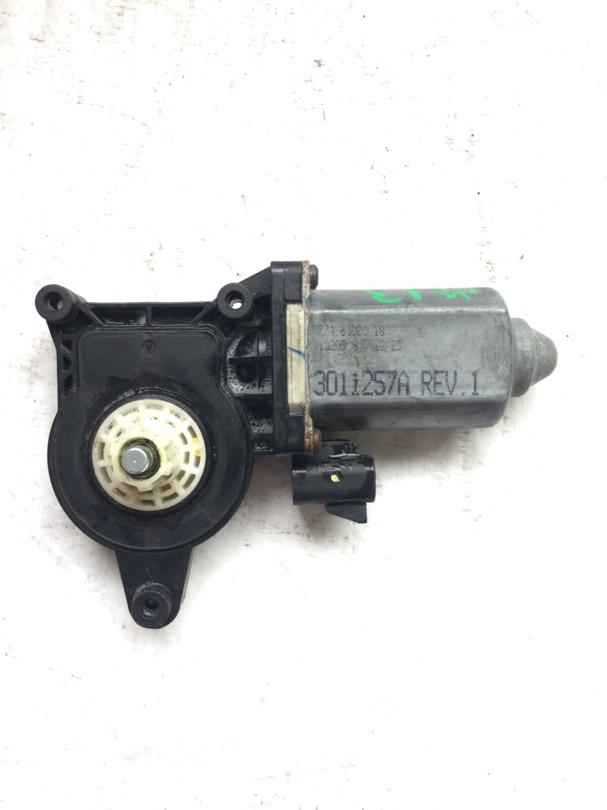 2006 Cadillac Escalade Rear Right Power Window Motor OEM