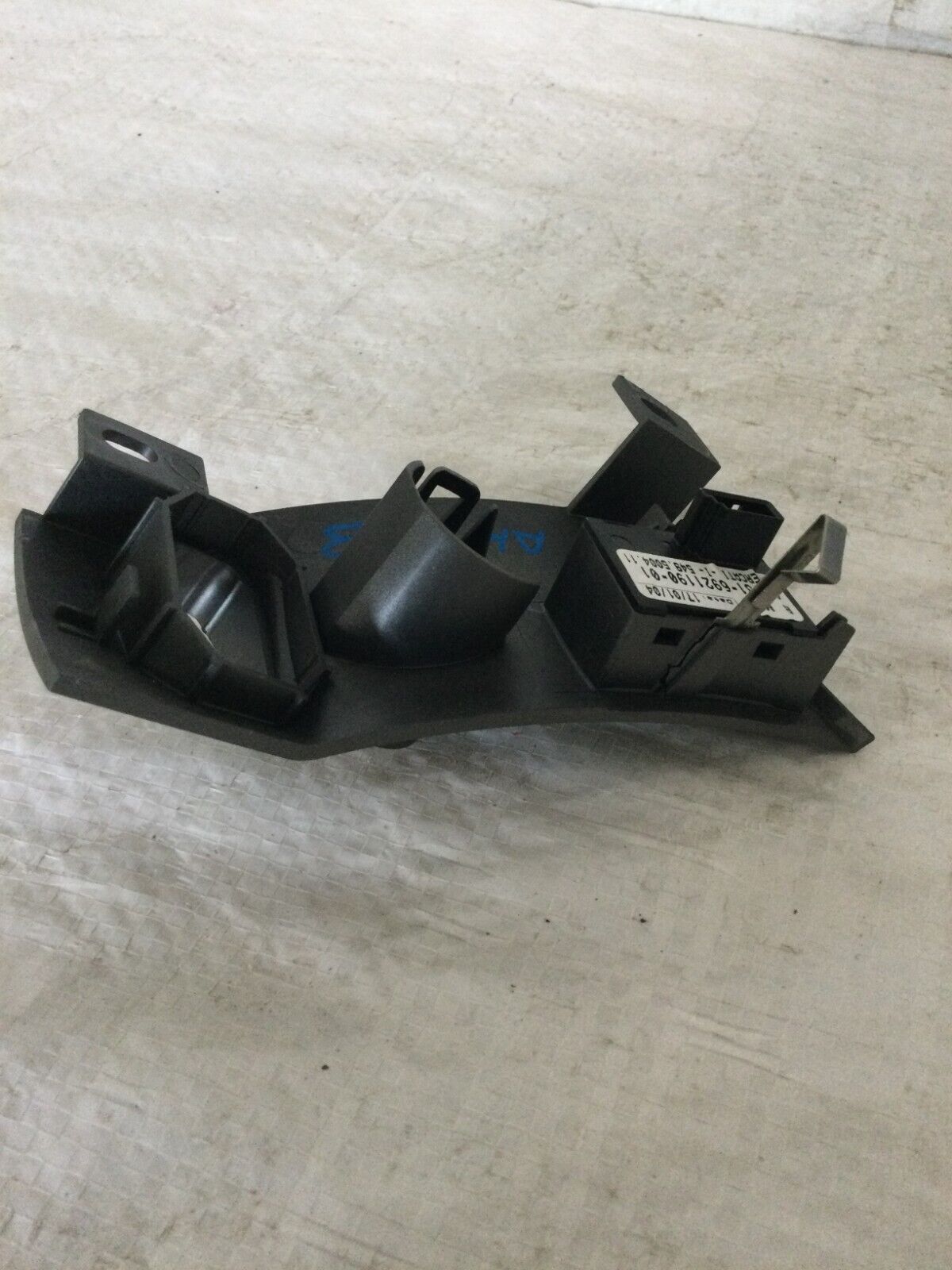 2004 BMW 745i E65/E66 Ignition Button Parking Switch Cover 6921190 OEM