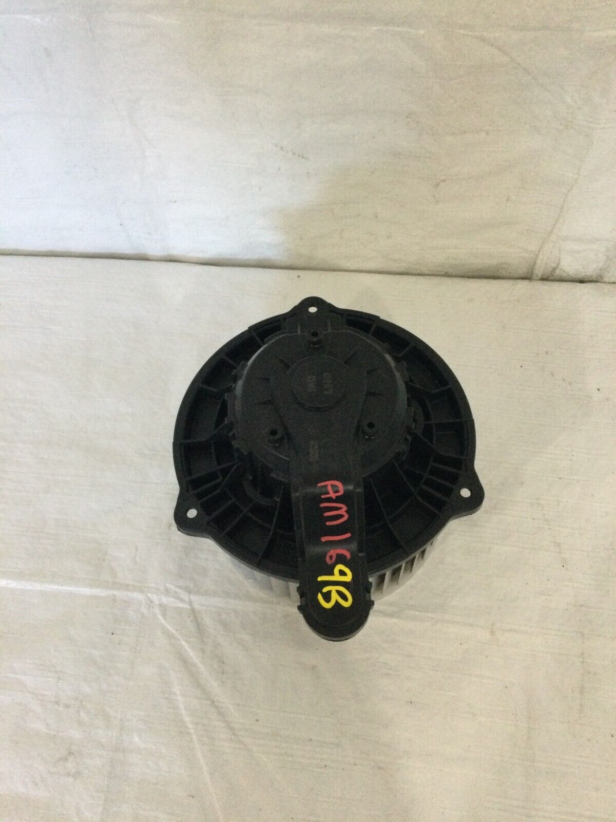 2016-2017 Hyundai Elantra GT AC Heater Blower Motor F00S3B2474 OEM