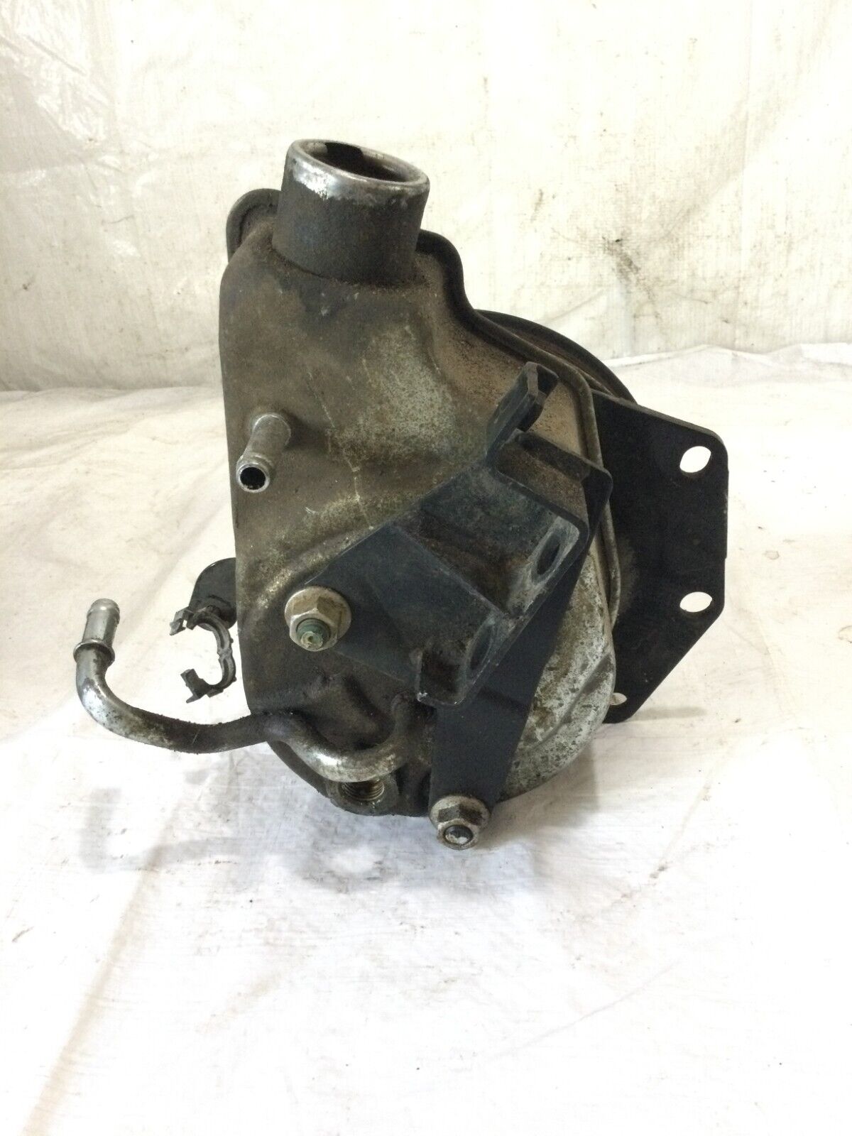 2006-2007 GMC Sierra 2500 HD Power Steering Pump 6.6L Diesel 15909823 OEM