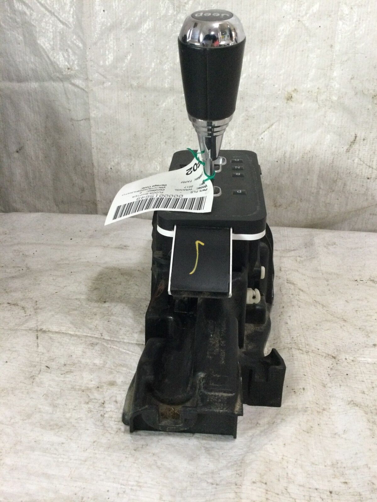 2017 Jeep Wrangler  Floor Shifter 05168003AE  OEM