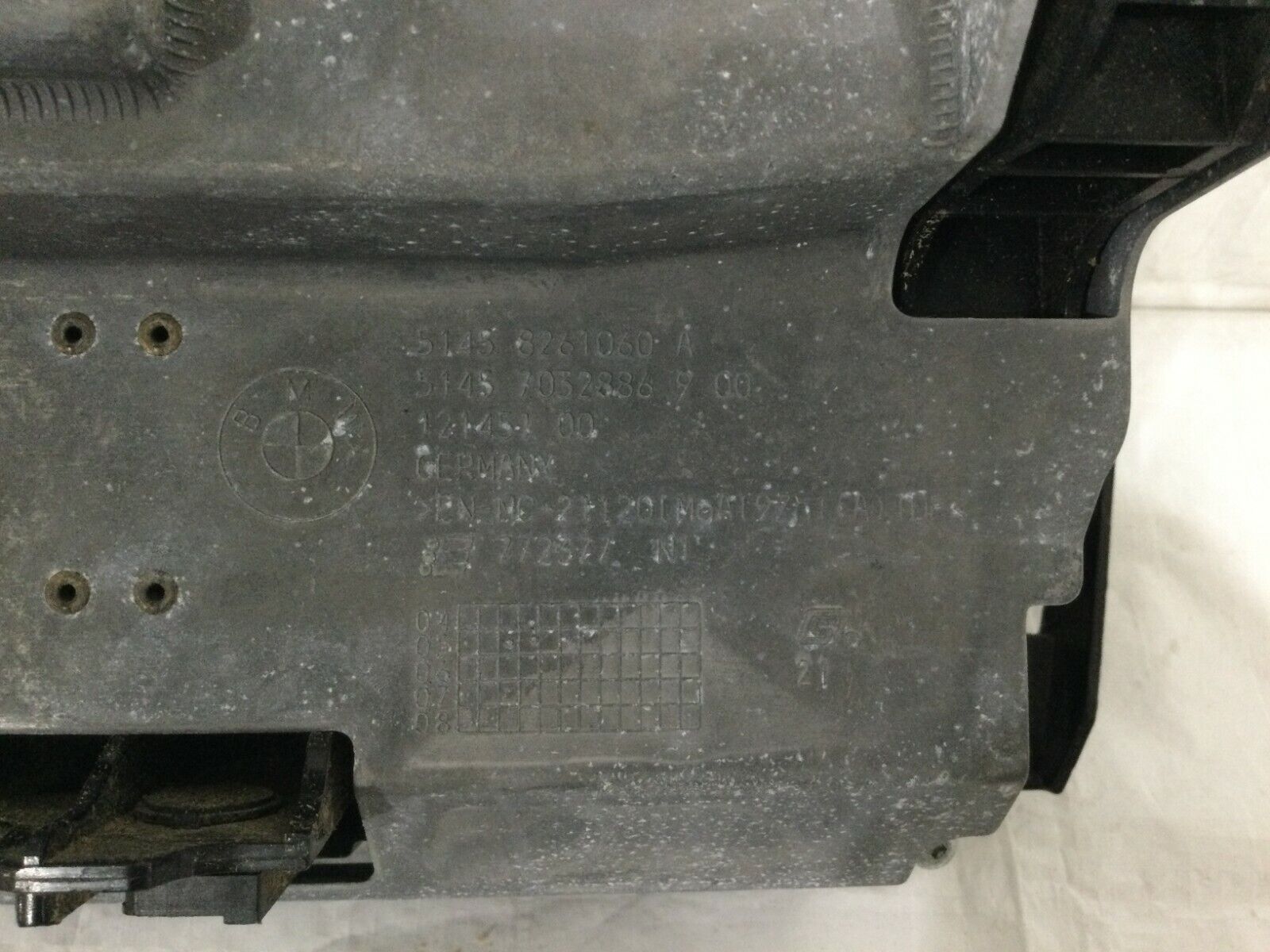 2003-2008 BMW 760LI 750LI Center Dash Storage Bin Tray 8261060 OEM E65 E66