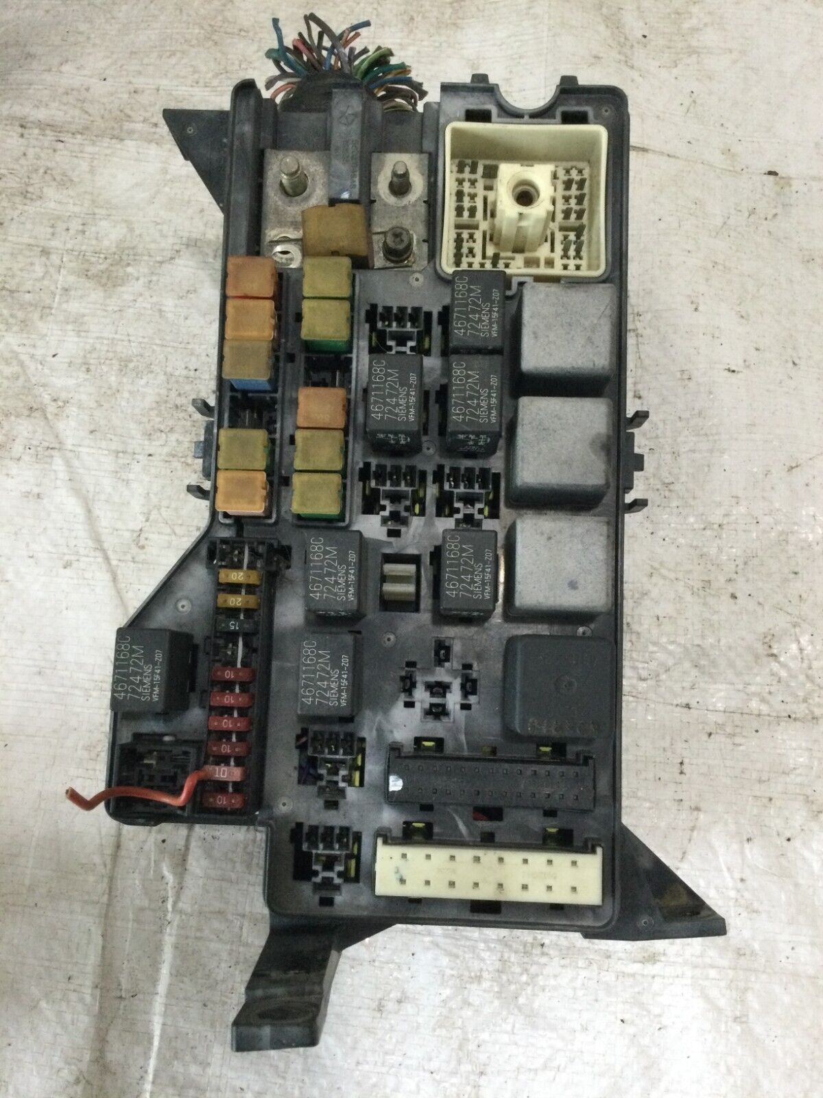 2001 Dodge Ram 1500 Engine Fuse Box 56020500AE OEM