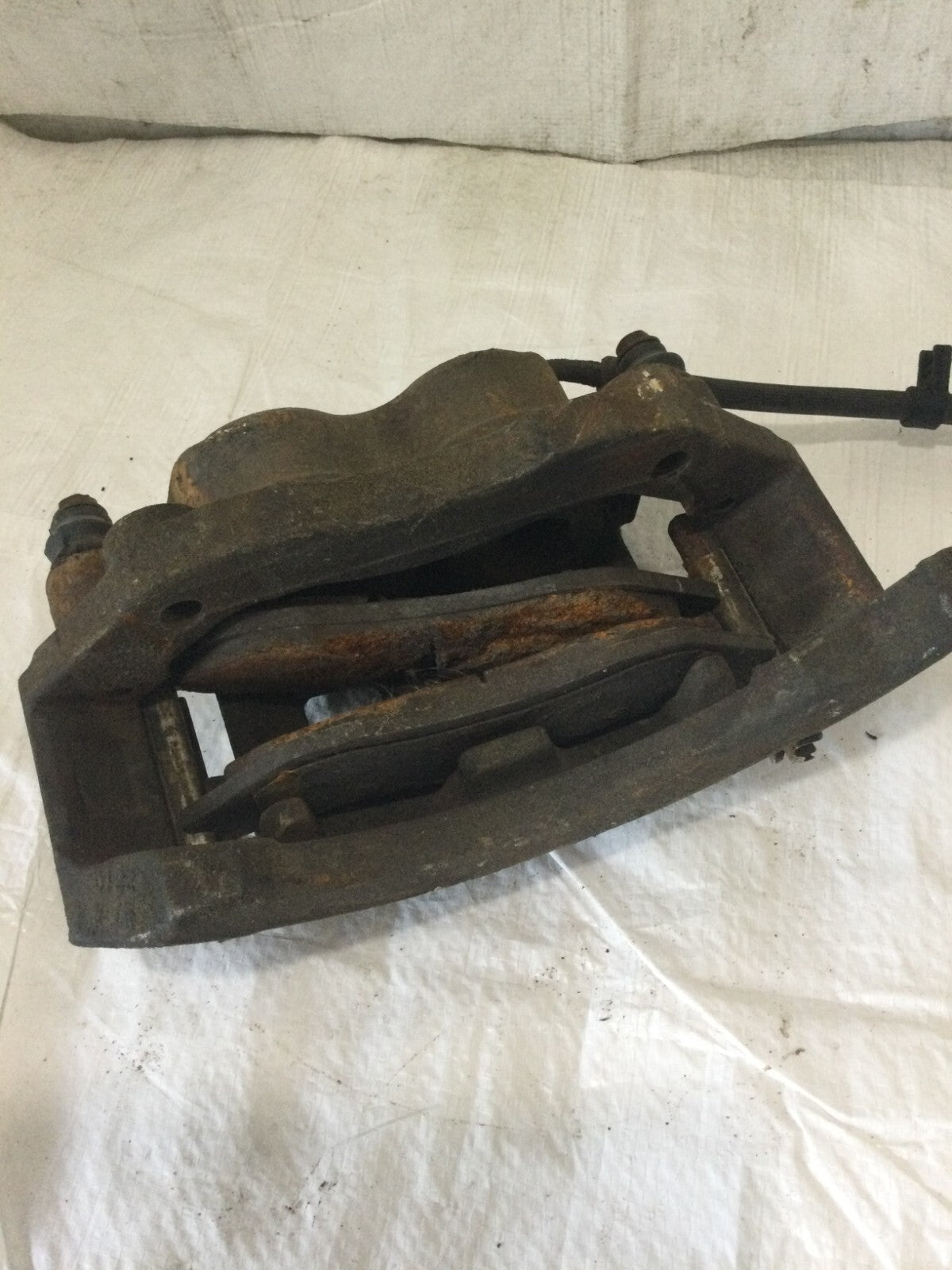 2005 Dodge Ram 1500 Front Left Brake Caliper OEM 2002-2005