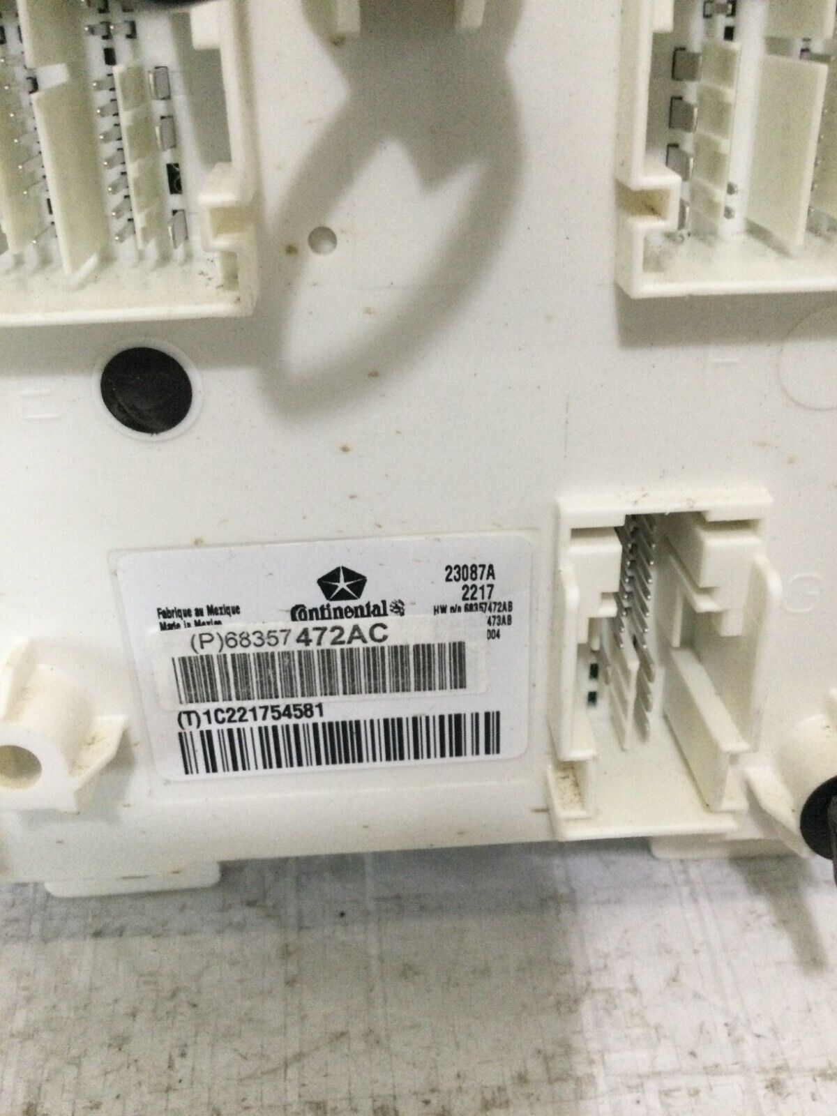 2018 RAM 1500 Body Control  Module BCM 68357472AC OEM