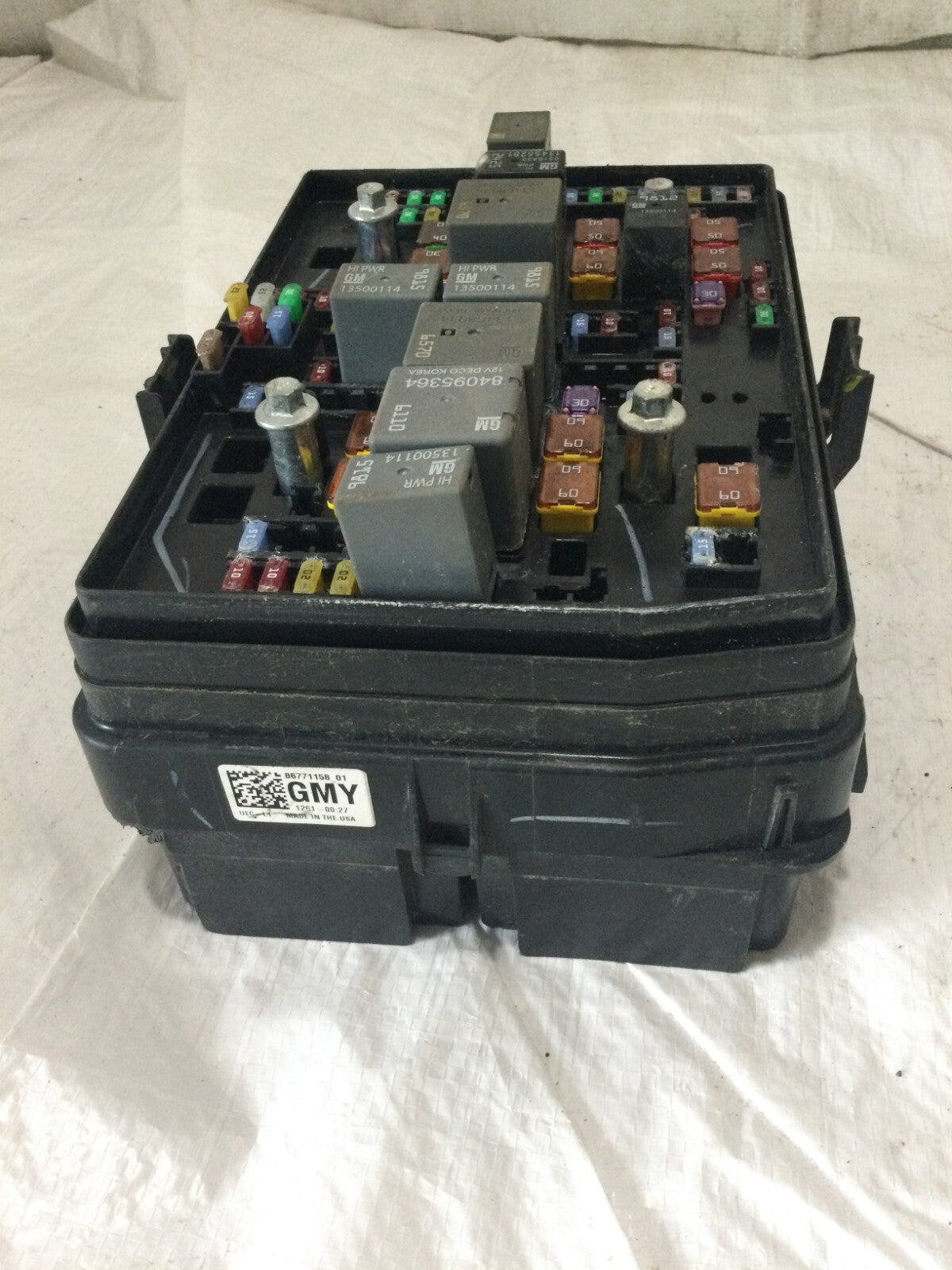 2019-2022 GMC Sierra 1500 Fusebox Fuse Box Relay Junction Module 86771158 OEM