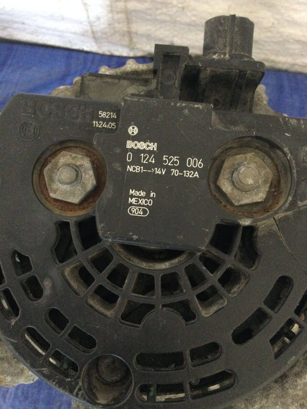 2005 Dodge Ram 2500 Alternator Motor OEM 5.7L