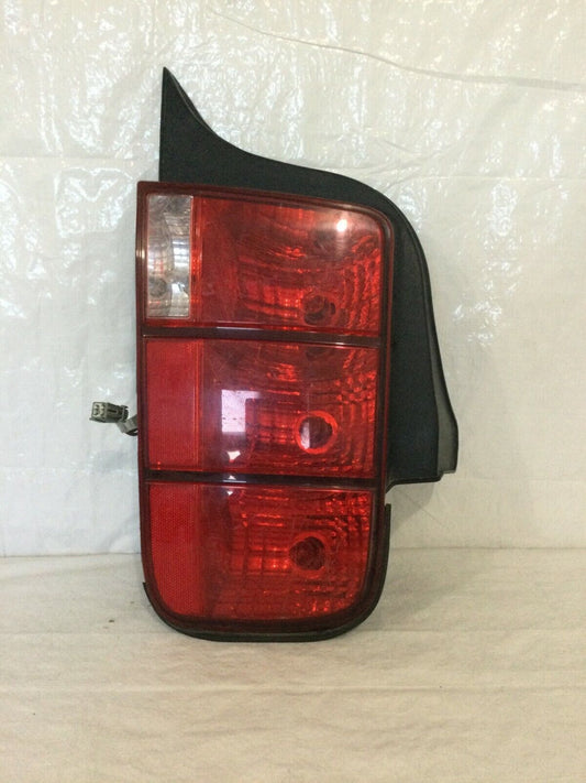 2005-2009 Ford Mustang Tail Light Lamp Right Passenger Side OEM RH