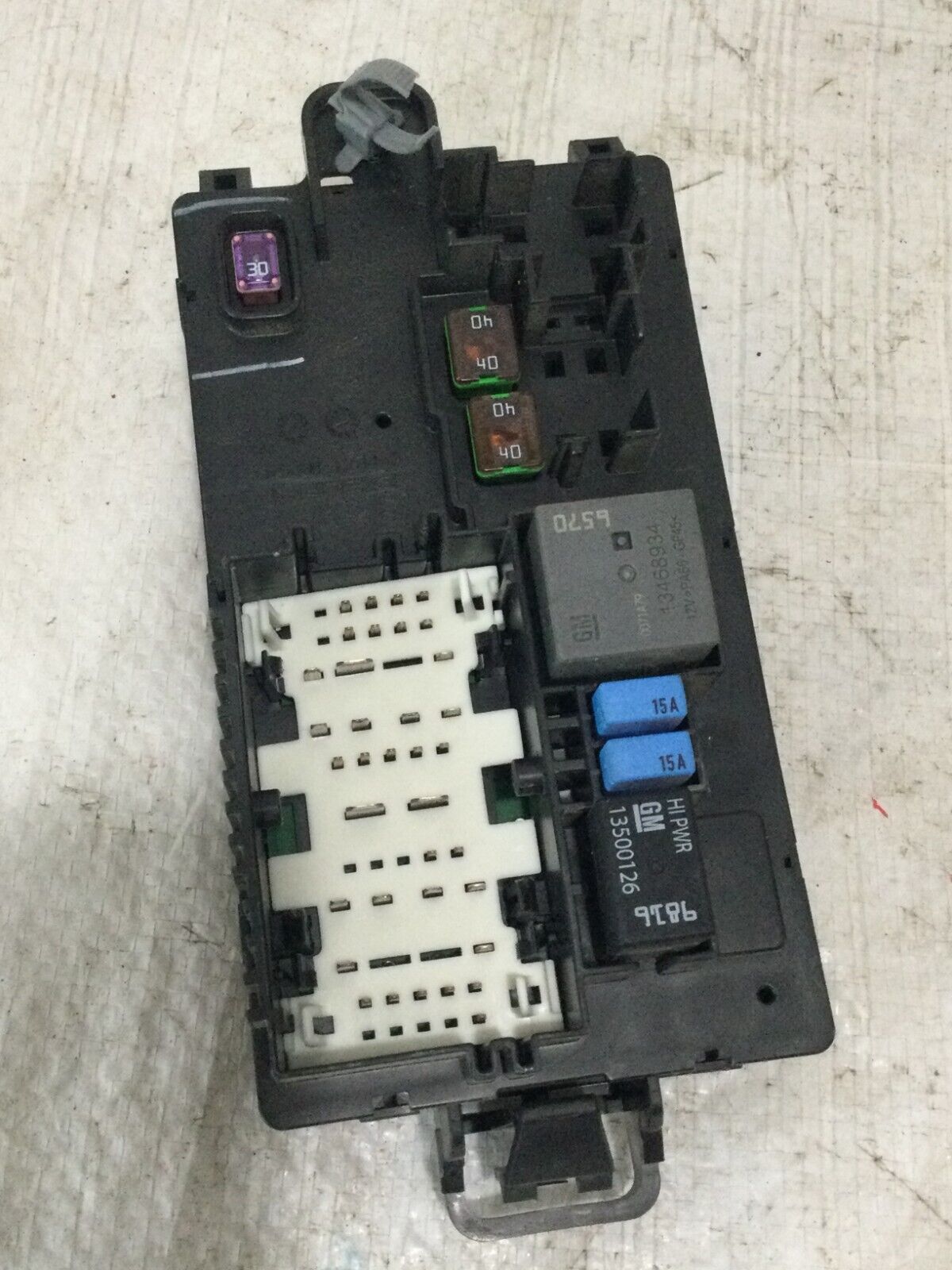 2021 Chevrolet Silverado 1500  Cabin Fuse Junction Box 84582037 OEM