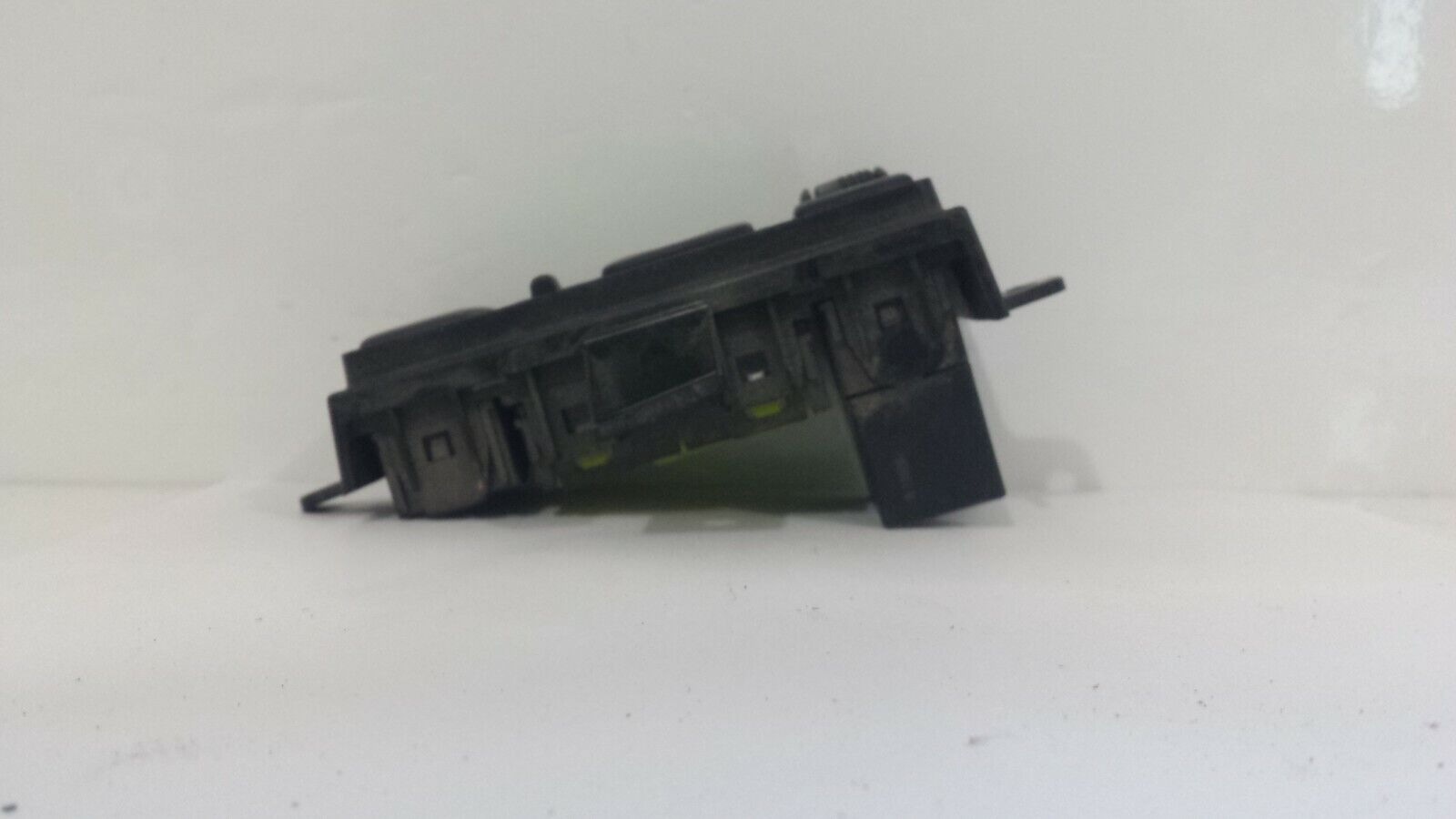 2007-2009 Nissan Versa Mirror Control Switch Driver Side OEM 