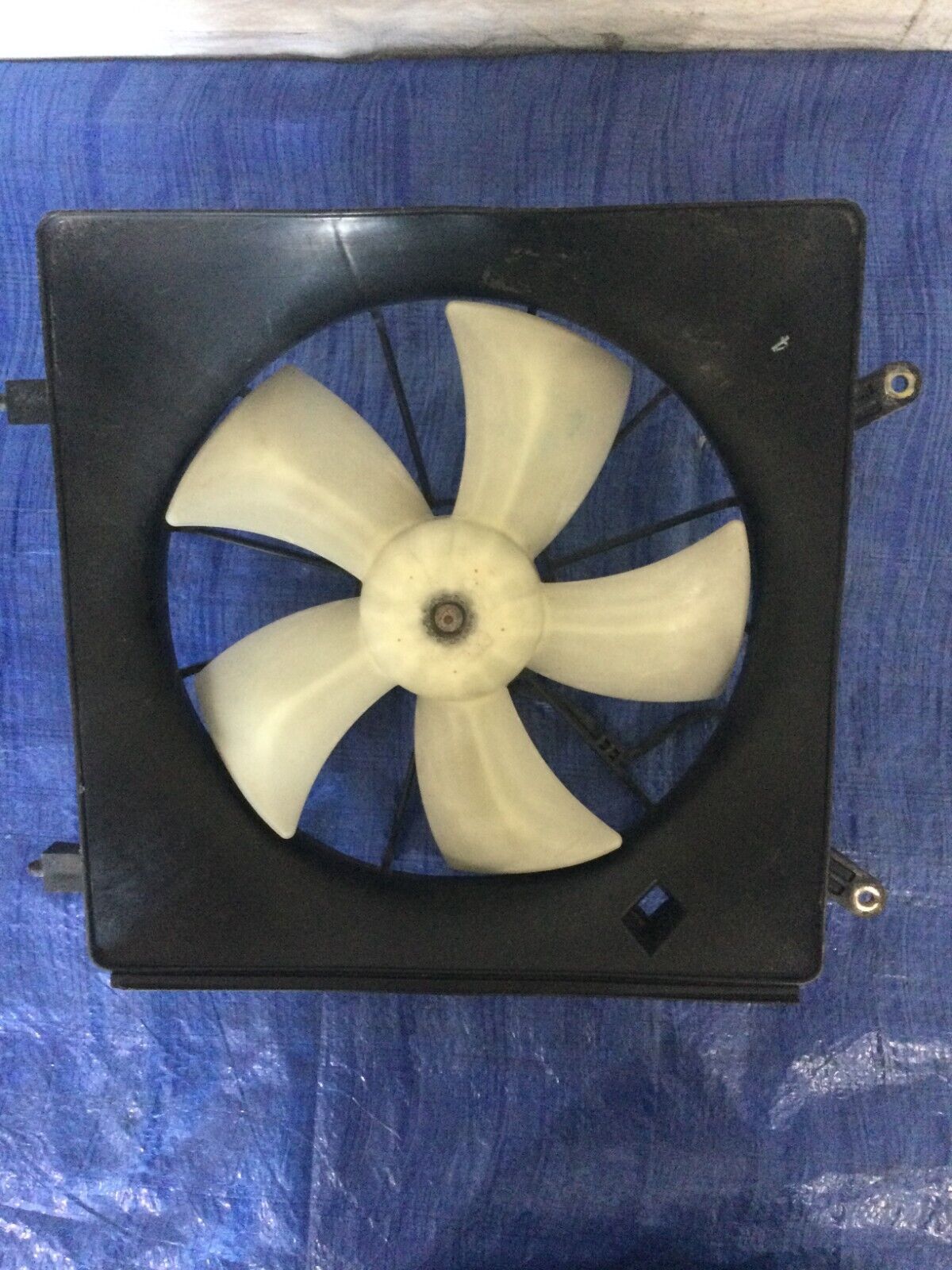 2005 2006 Honda CR-V CRV Condenser Cooling  Fan Assembly OEM
