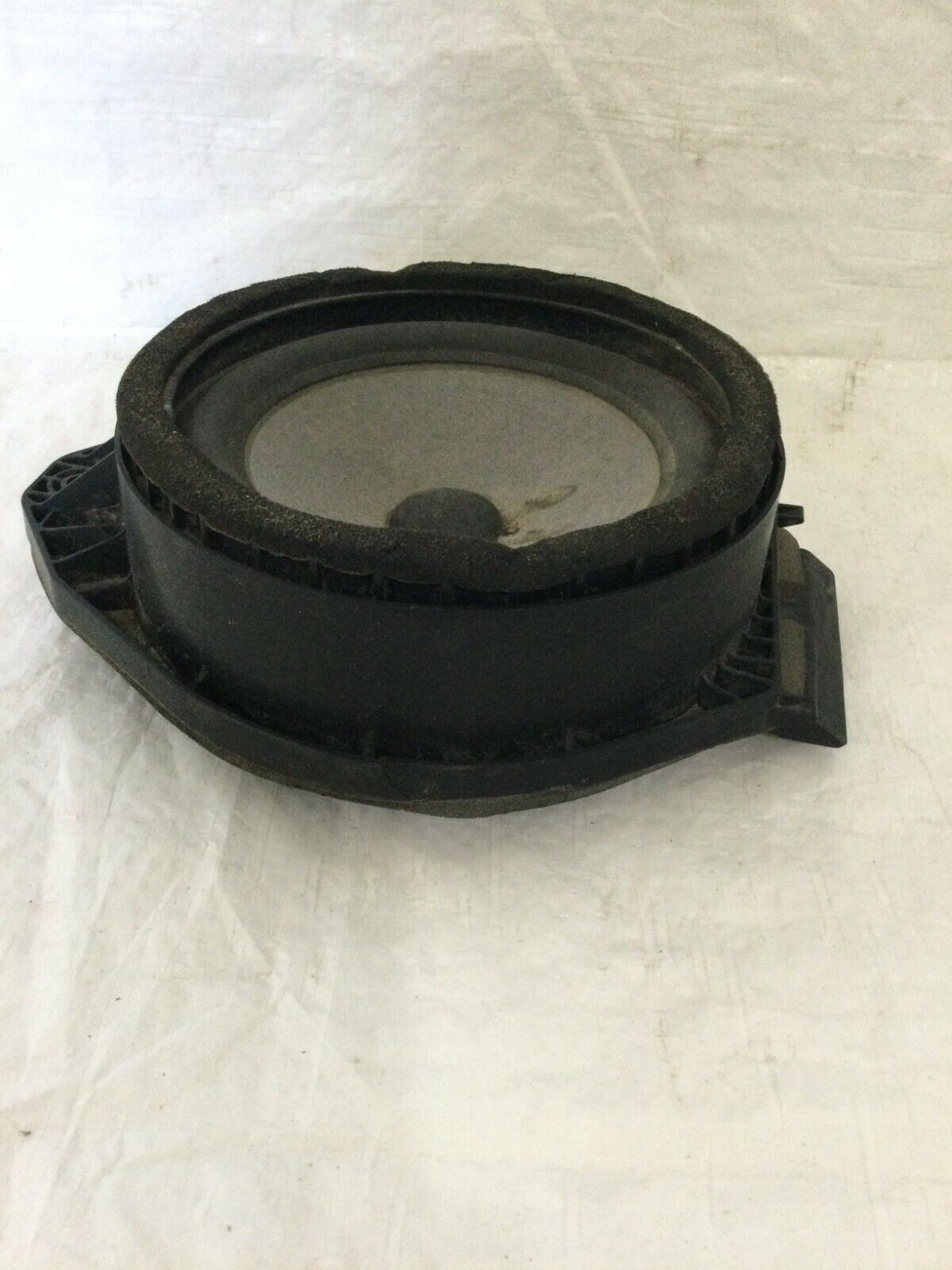 2016-2018 Chevrolet Cruze Front Left Door Speaker OEM 23343614