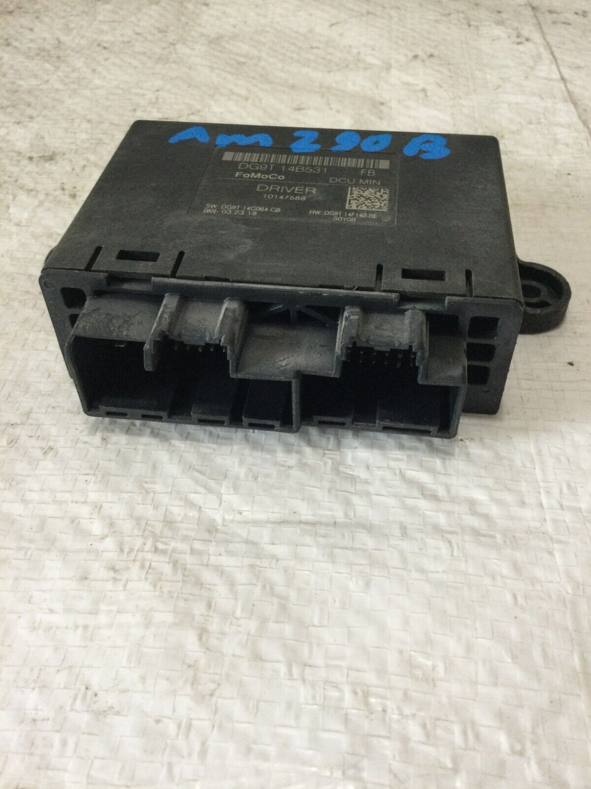 2018 Ford F-150  Front Left Driver Side Door Window Control Module OEM