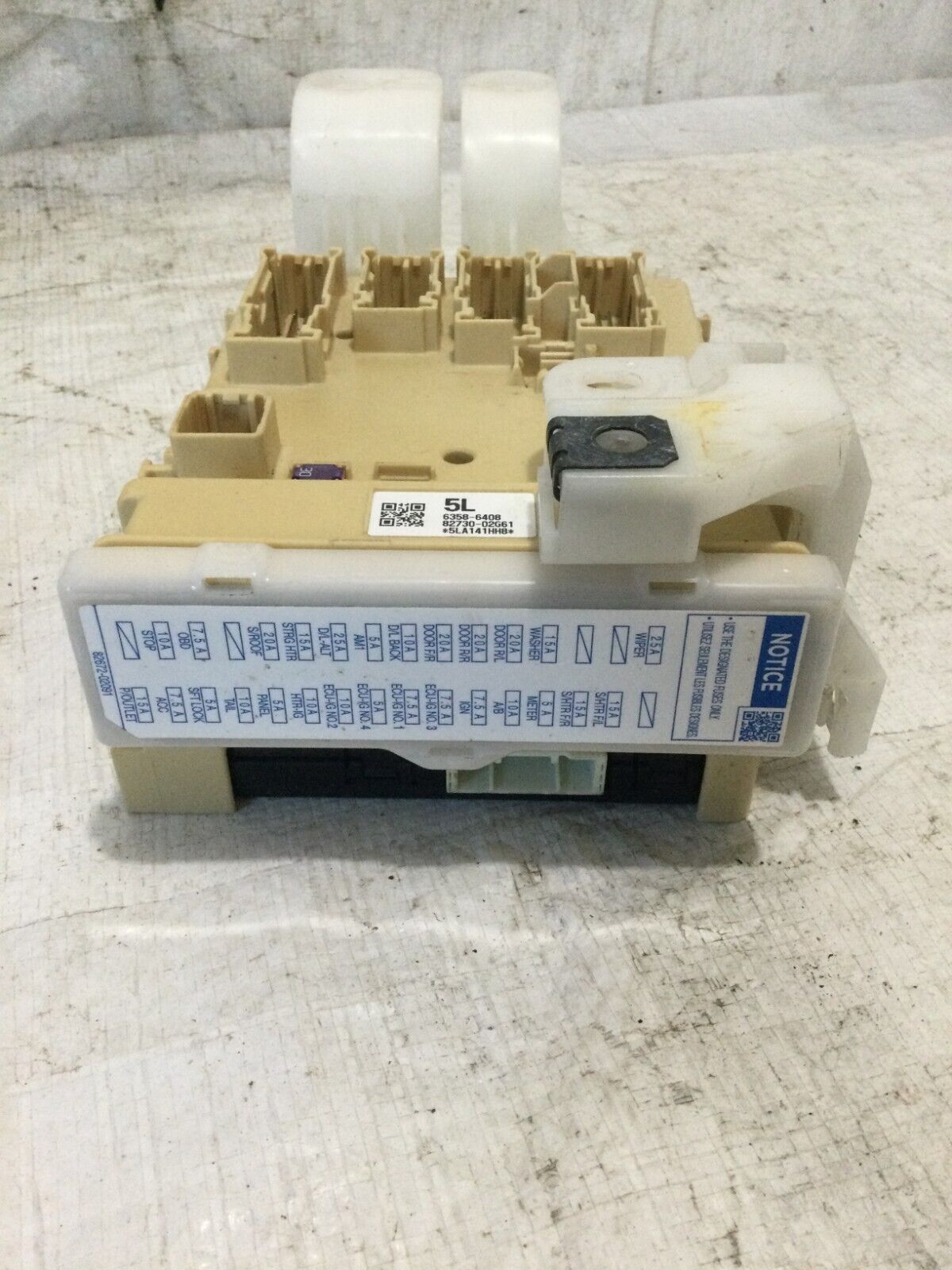 2018 Toyota Corolla Junction Block Cabin Fuse Box OEM