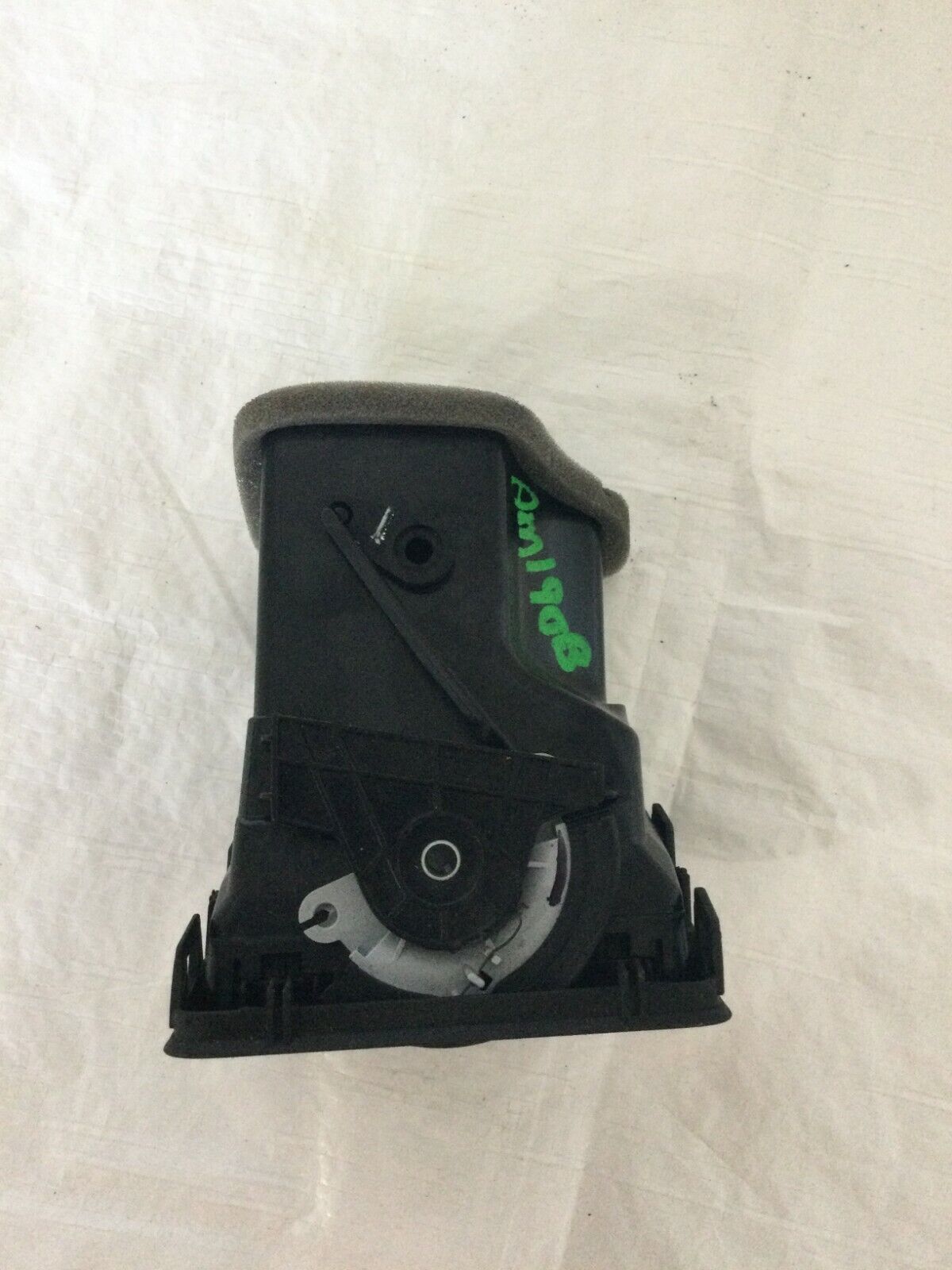 2006 Volkswagen Jetta Left Driver Side Dash Air Vent 1K0819703 OEM