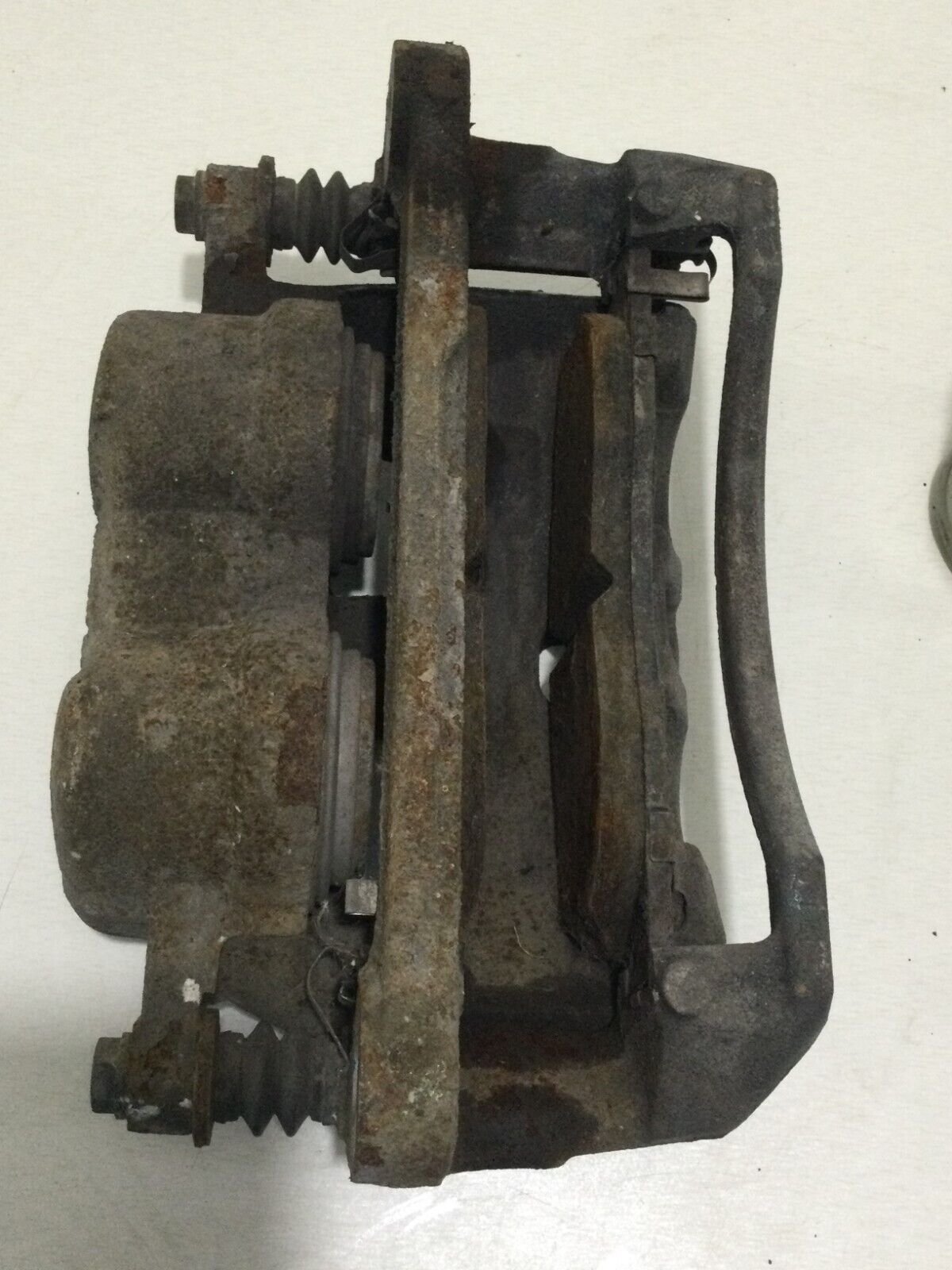 2018 Dodge Ram 3500 6.7L Diesel Front Left Brake Caliper OEM