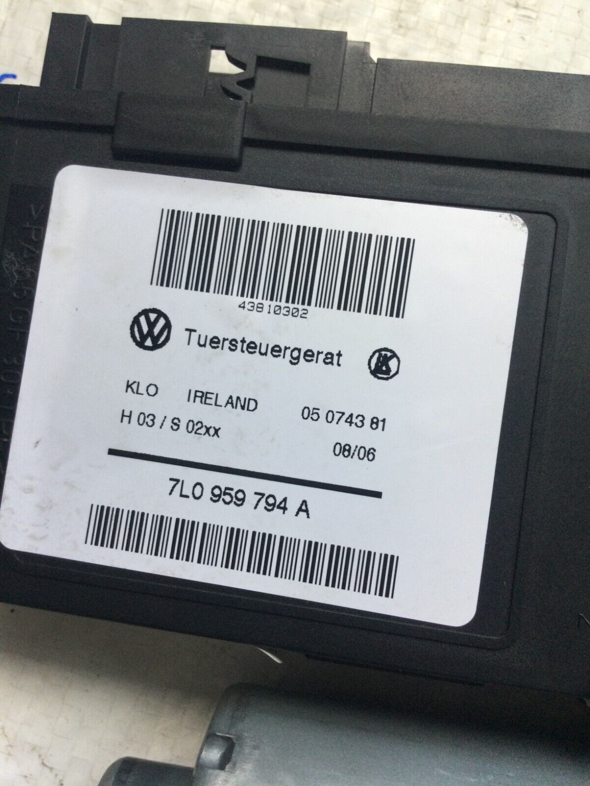 2007 Volkswagen Touareg Door Window Regulator Motor Rear Right 7L0959794A OEM