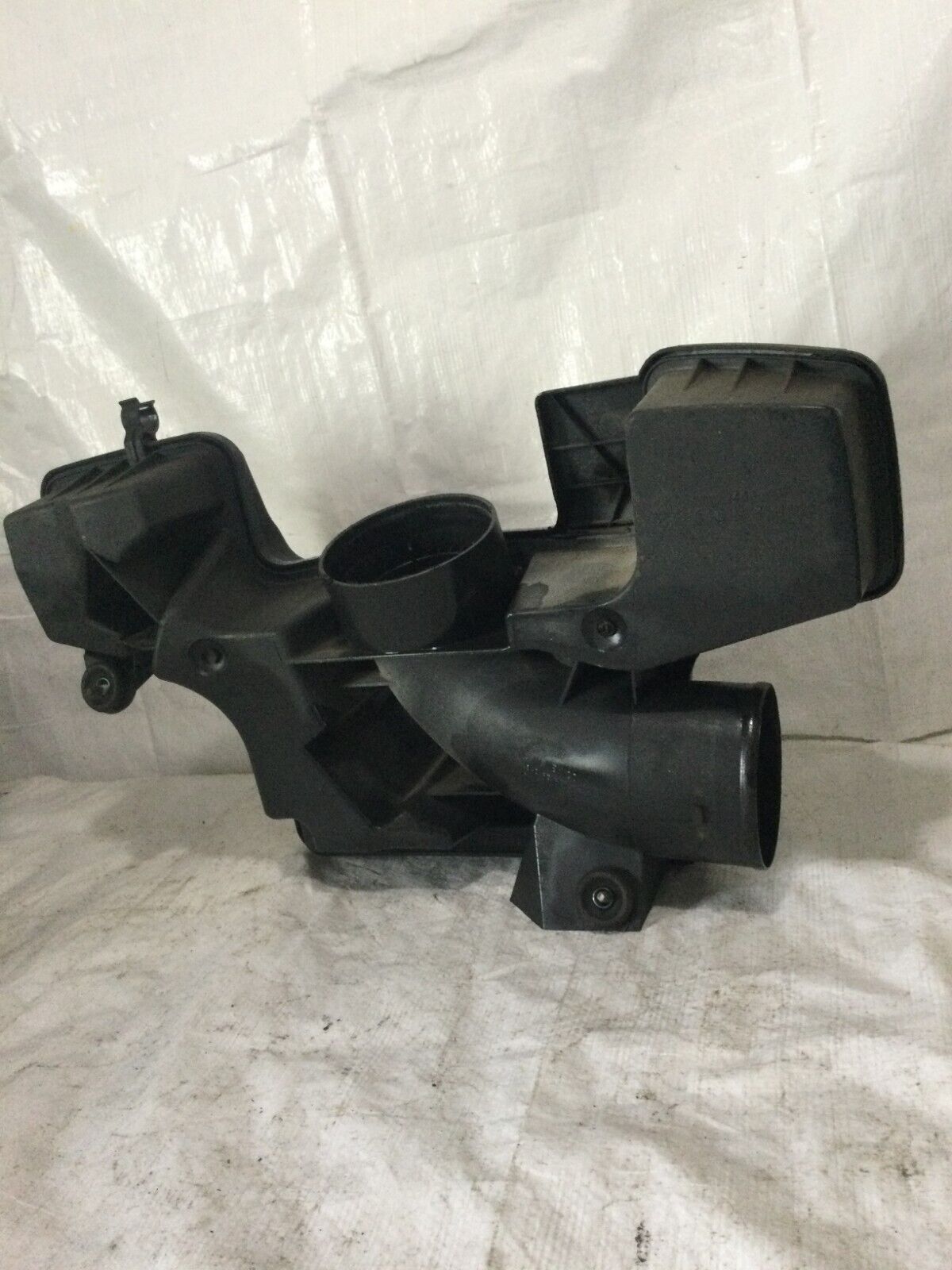 2007 Dodge Ram 1500 Air Cleaner Filter Box  5.7L  OEM