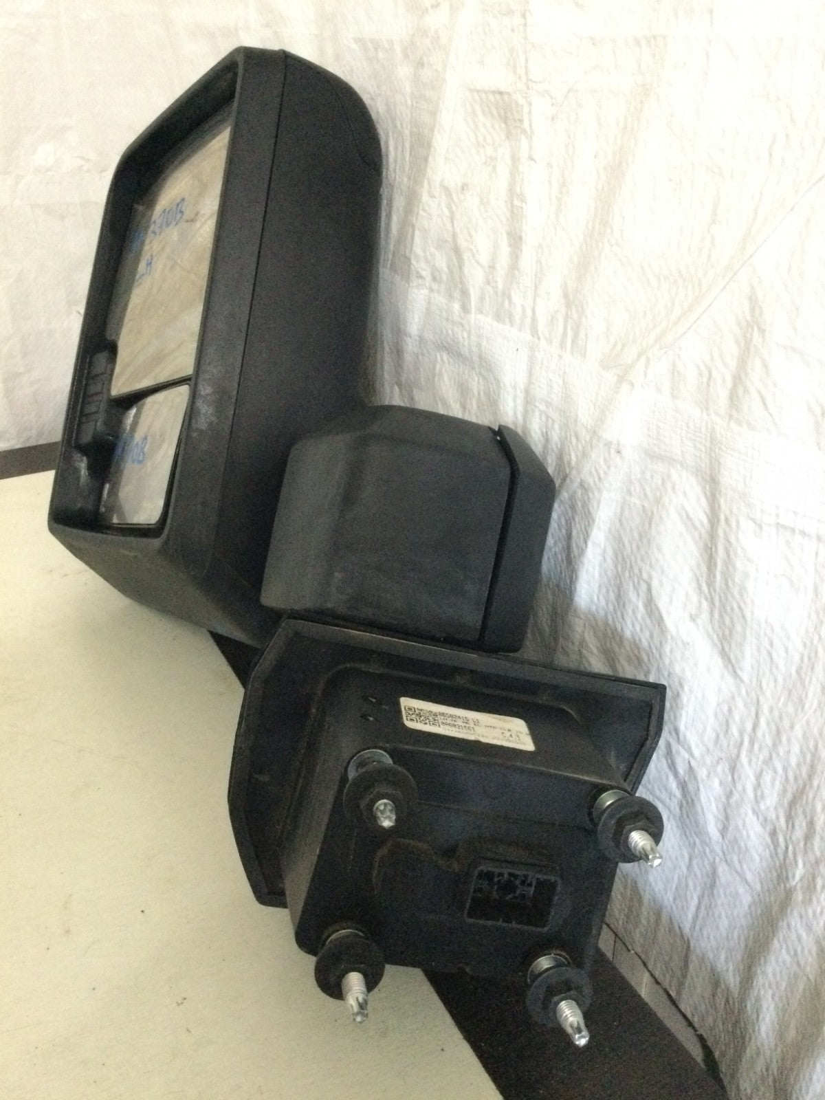 2024 Chevrolet Silverado 2500 Left Door Mirror OEM 86582415 MARKED DAMAGE