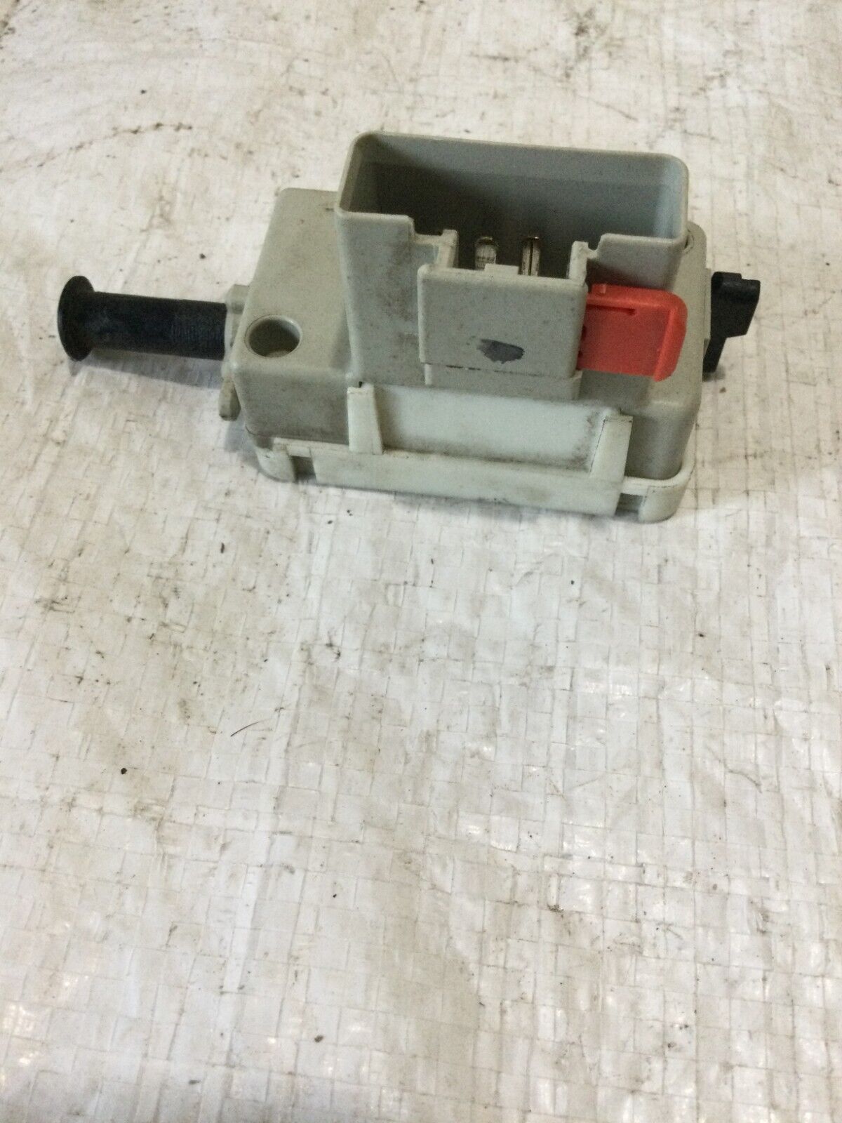 2005 DODGE RAM 1500 BRAKE PEDAL SWITCH OEM 56045043AC