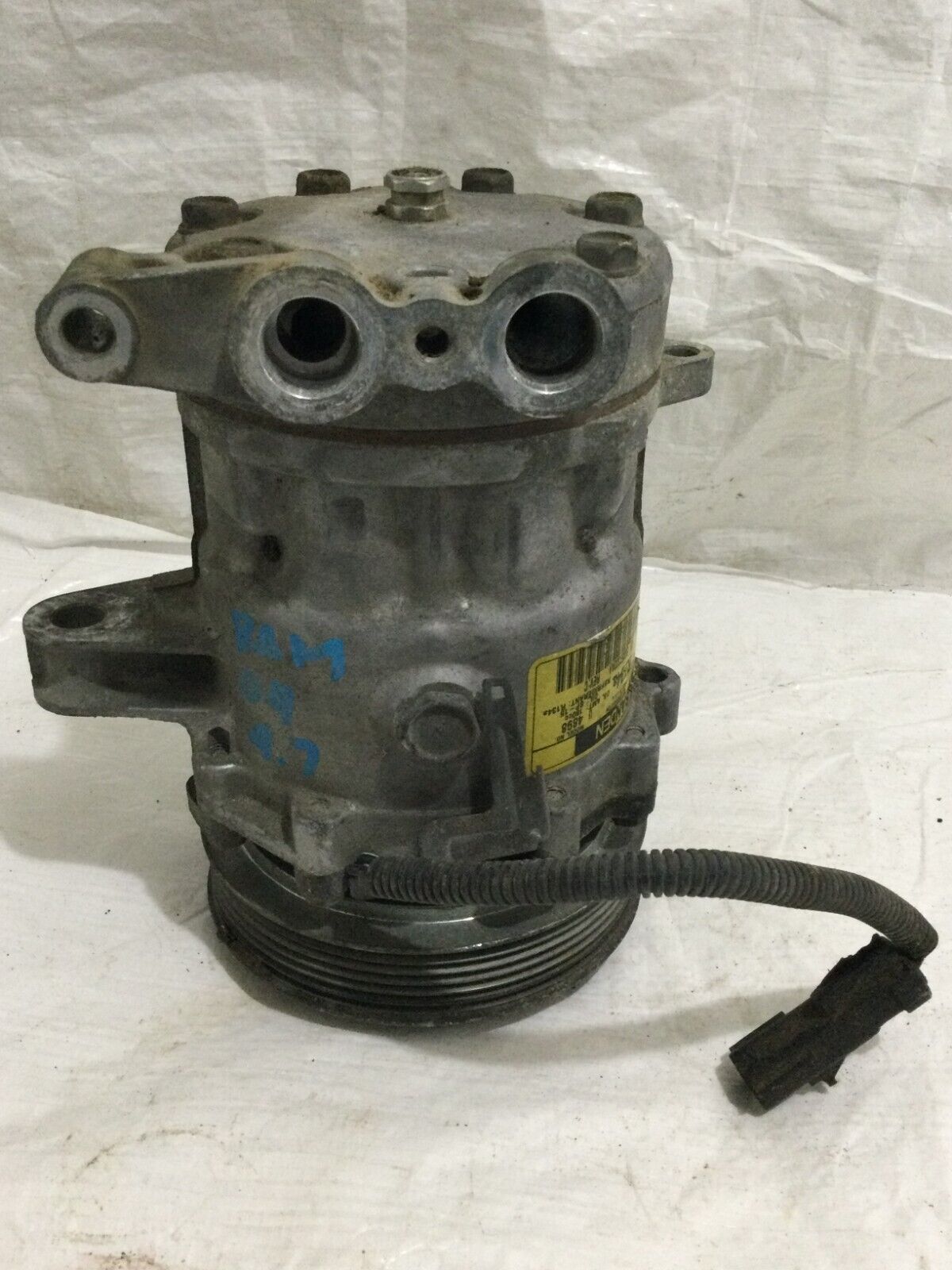 2004 Dodge Ram 1500 A/C Compressor 4.7L OEM