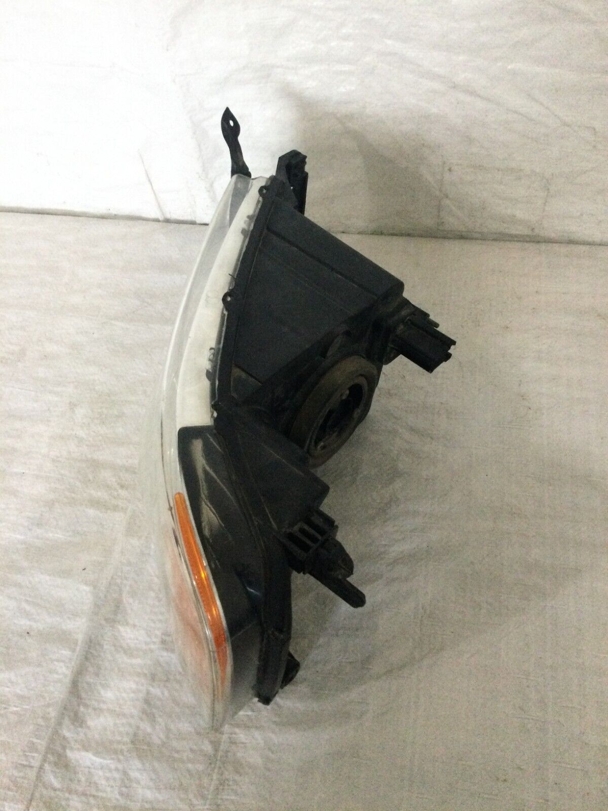 2002-2005 Dodge Ram 1500 Head Light Driver Left  Side 55077121AG OEM LH