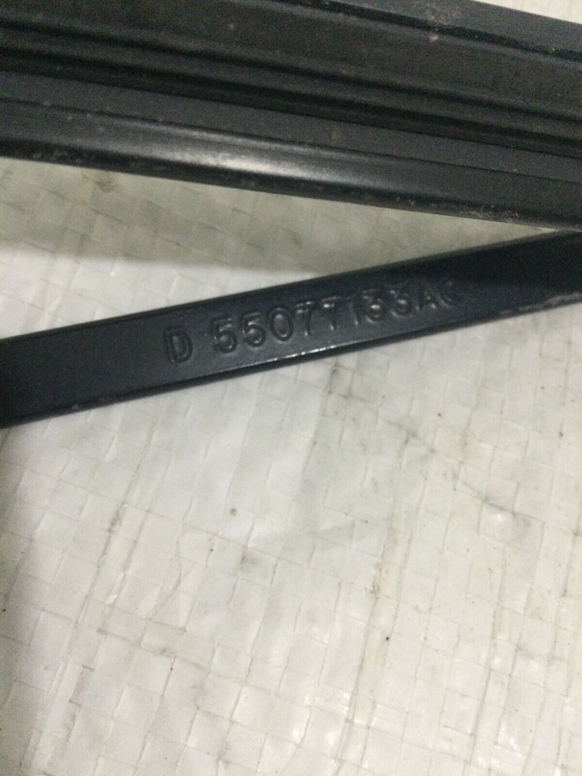 2006-2008 Dodge Ram 1500 Wiper Arm Left Side OEM LH 55077133AC