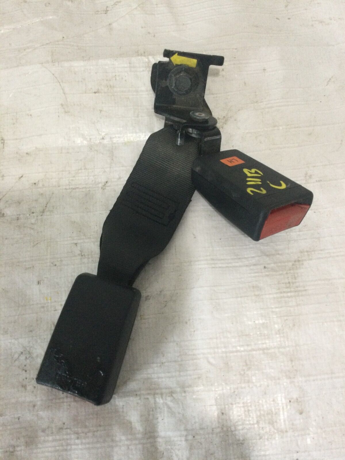 2017 Hyundai Elantra  Rear Left Center Seat Belt Buckle OEM