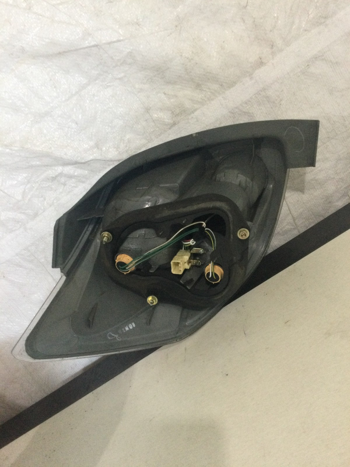2004 Toyota Matrix Right Passenger Side Tail Light OEM