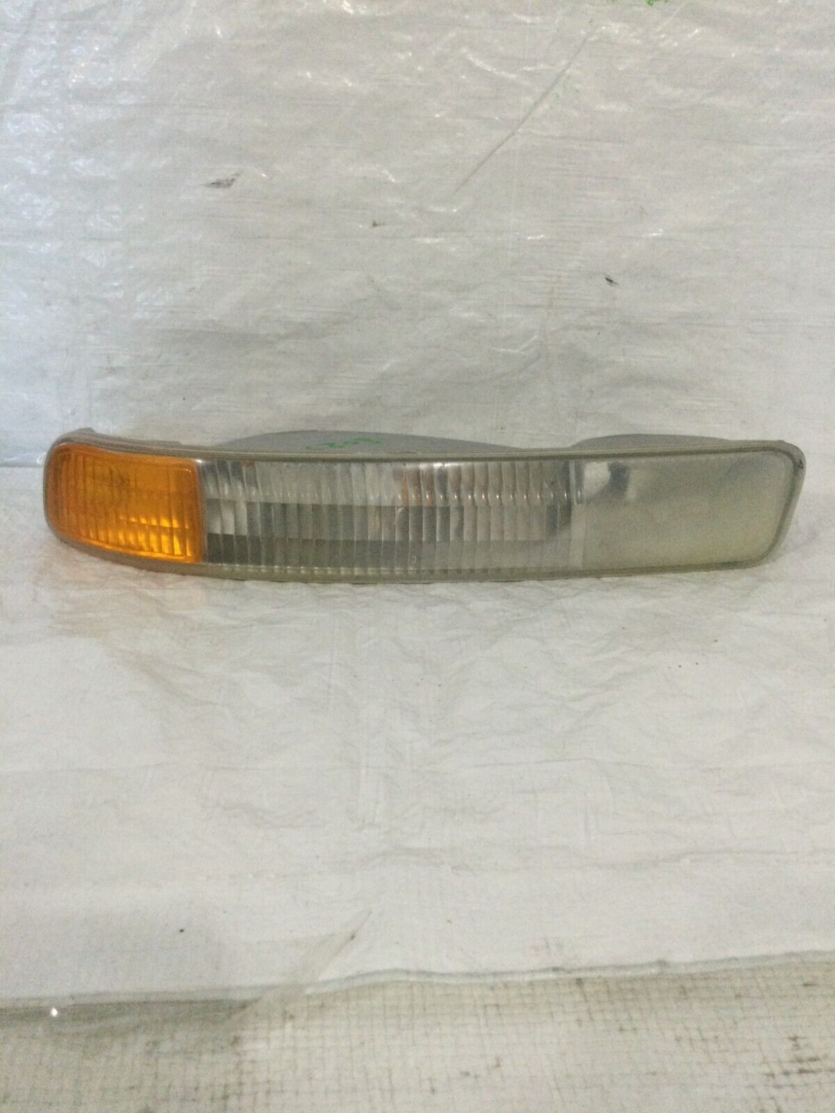 1999-2007 GMC Sierra 1500  Left Driver Side Turn Signal OEM LH 16524675