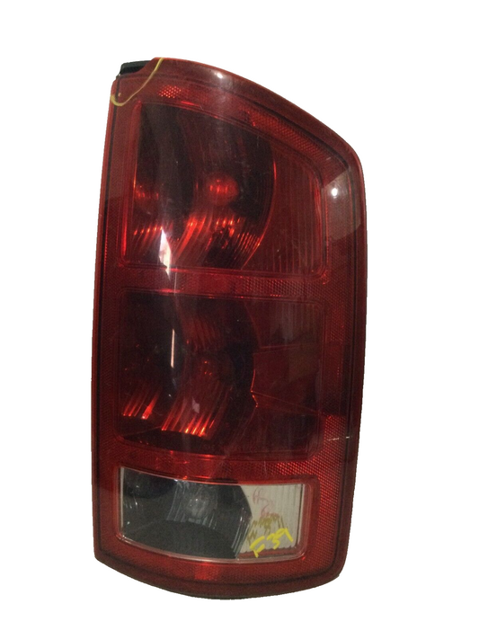2003-2006  Dodge Ram 2500 Right Rear Tail Light Lamp OEM 55077343AB ( Damaged )