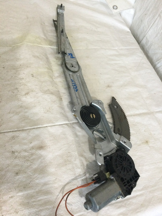2007 Dodge Ram 1500 Front Right Door Window Regulator W/ Motor OEM 6004PA1074