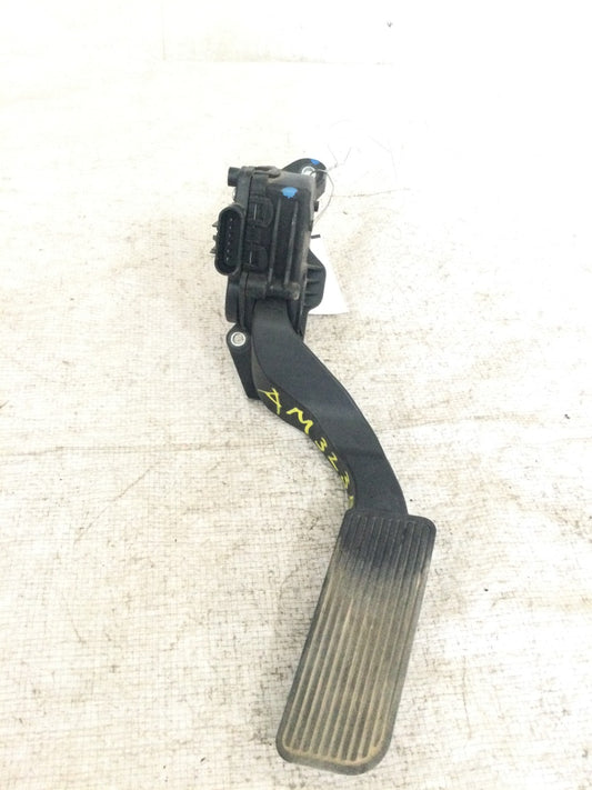 2010 Chevrolet Silverado 1500 Accelerator Pedal Assembly OEM 25832864