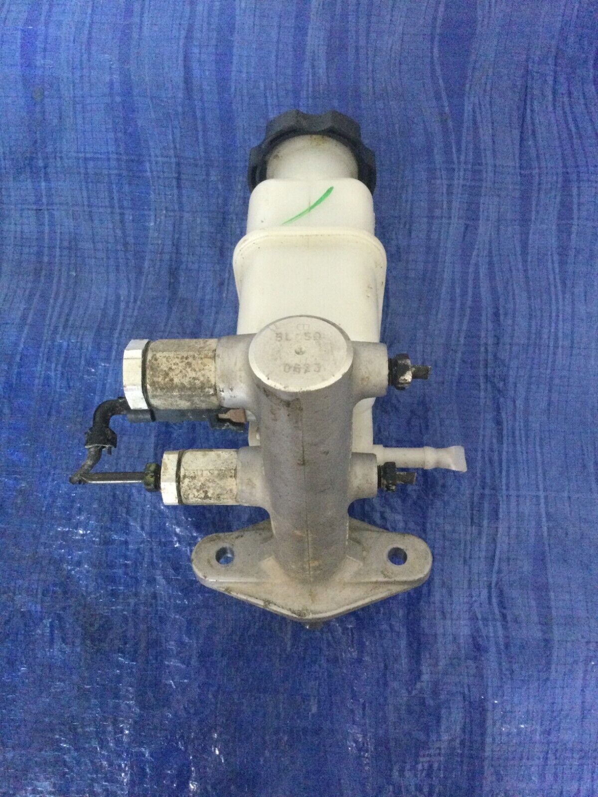 2007 Hyundai Elantra Master Brake Cylinder W/ Reservoir OEM