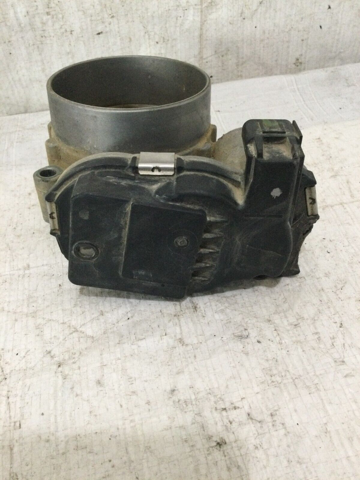 2018 RAM 1500  Throttle Body Assembly 53032801AB   OEM