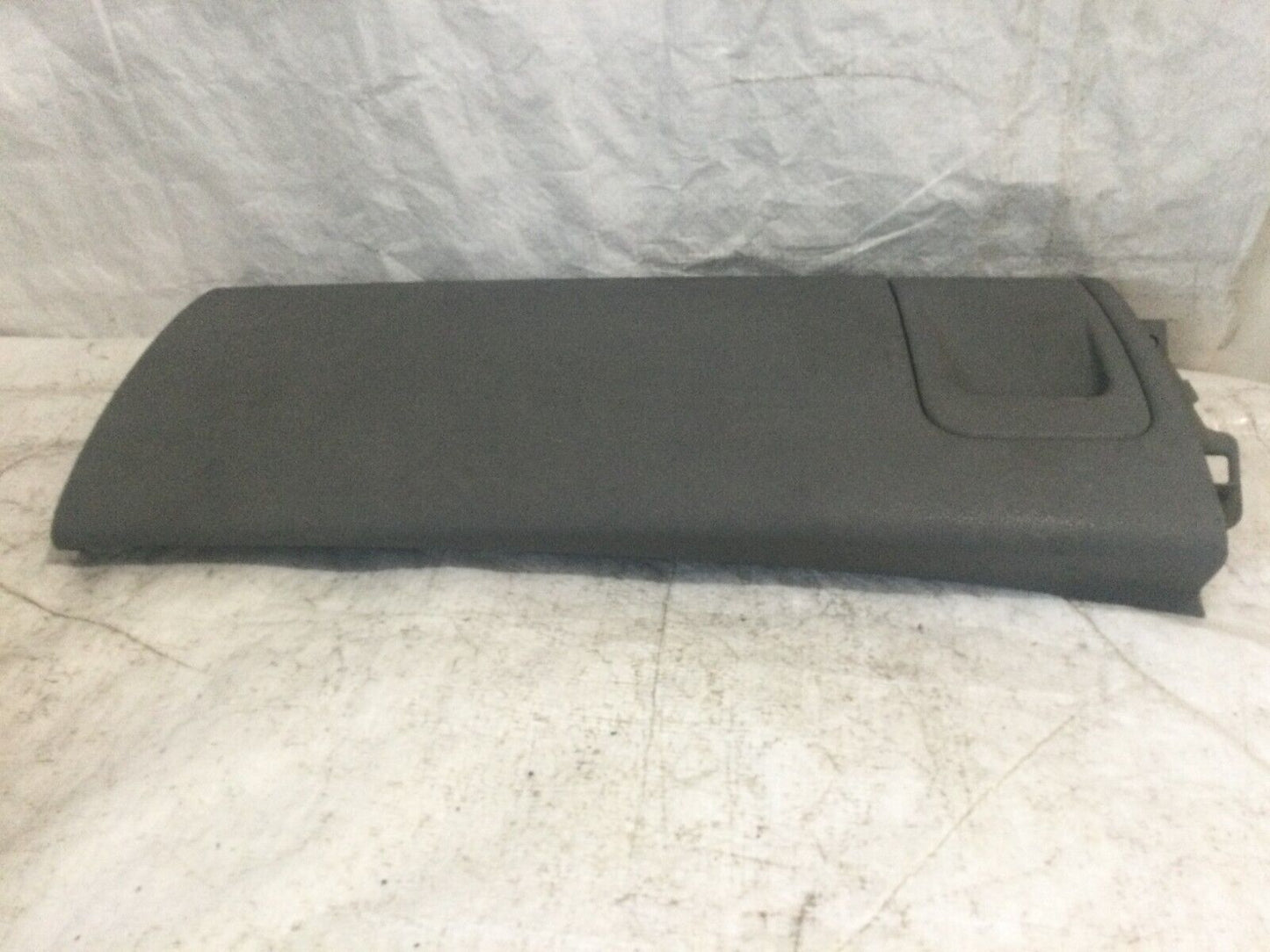 2007 Chevy Silverado 1500 Center Lower Dash Knee Bolster Trim w/ ashtray OEM