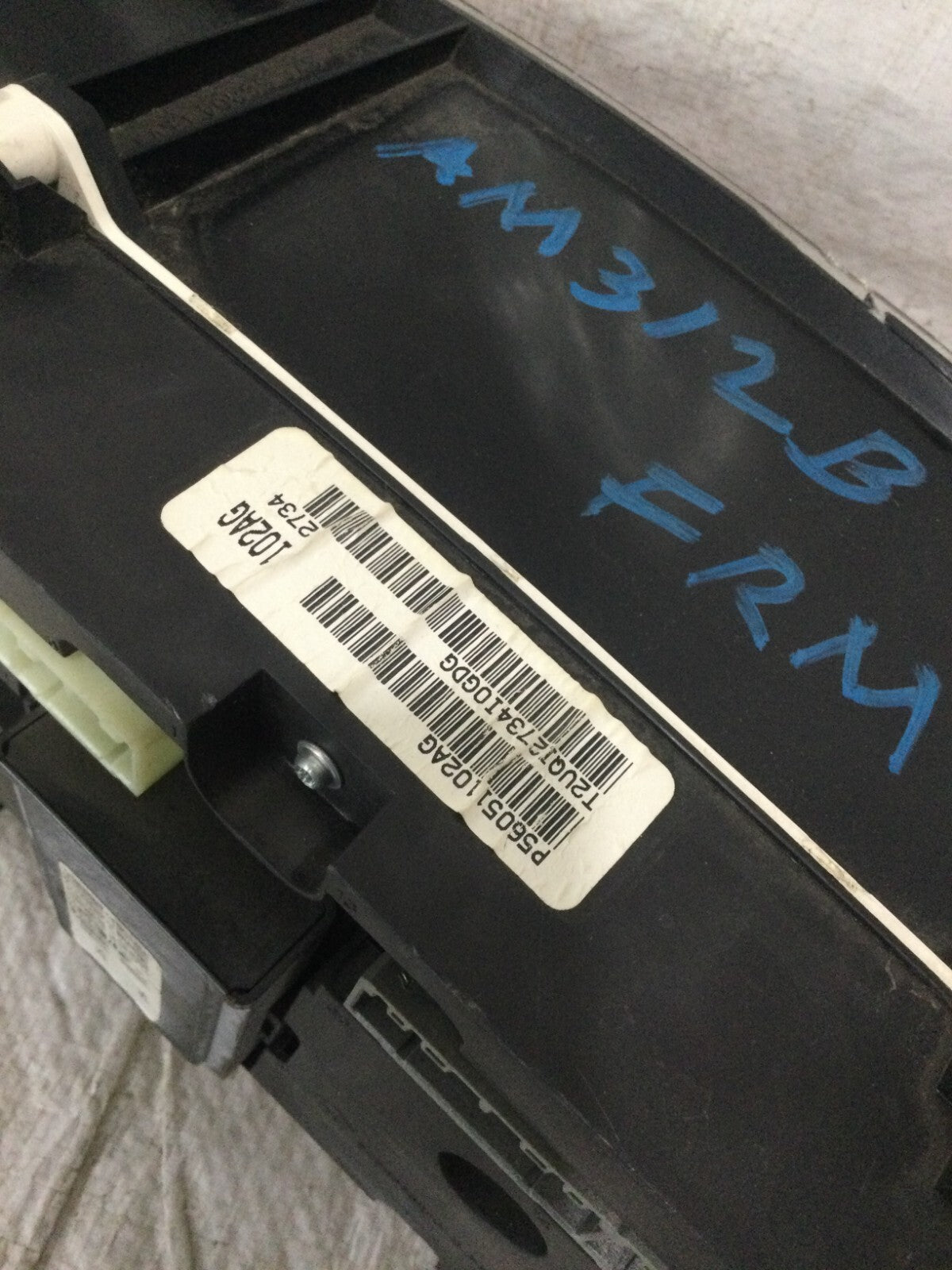 2005 Dodge Ram 1500 Speedometer Instrument Cluster 56051102AG KPH OEM