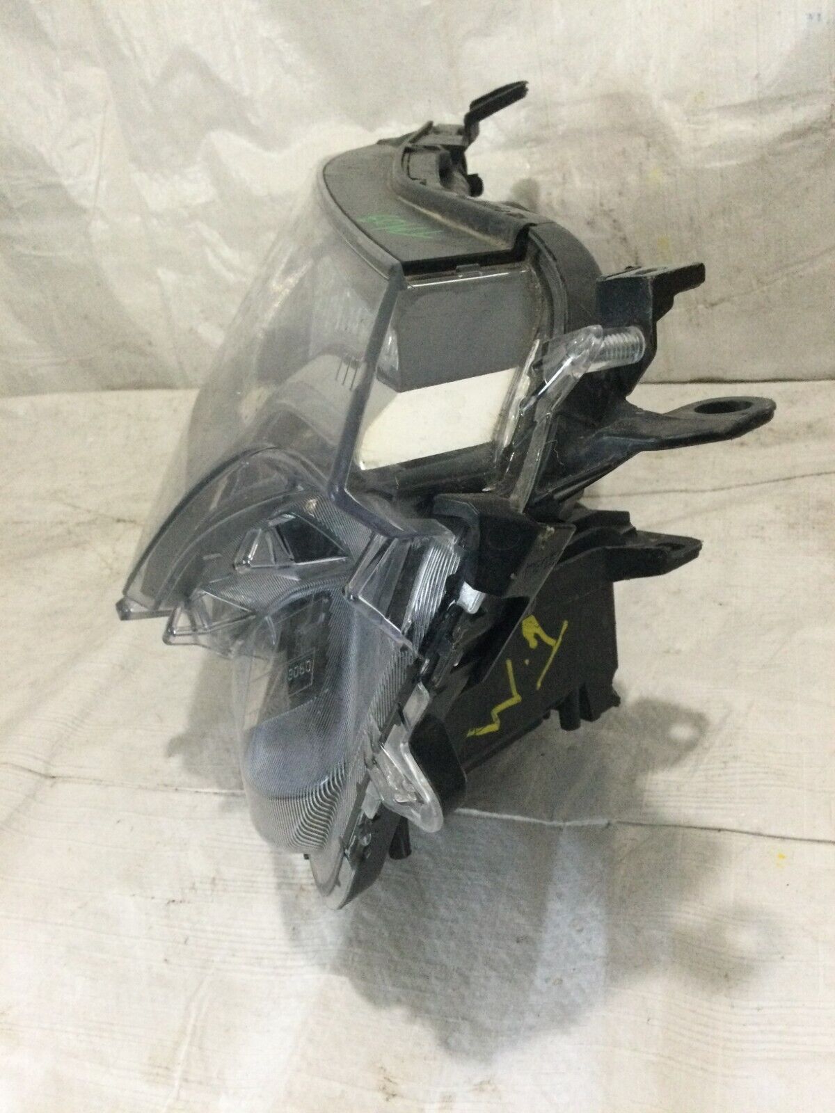 2017 Toyota Rav4 LED Headlight Right Passenger Side OEM ( DAMAGED TAB )