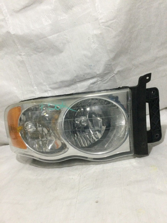 2003-2005 Dodge Ram 1500 Headlight Right Passenger Side RH OEM 55077121AE