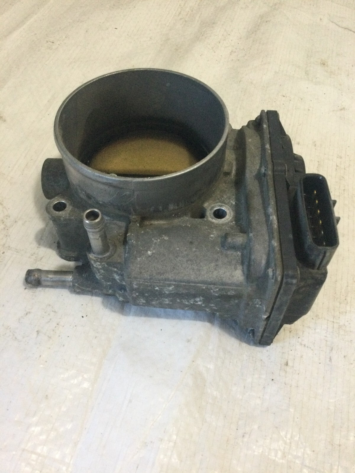 2005 Toyota 4Runner Throttle Body Valve Assembly OEM 4.7L V8