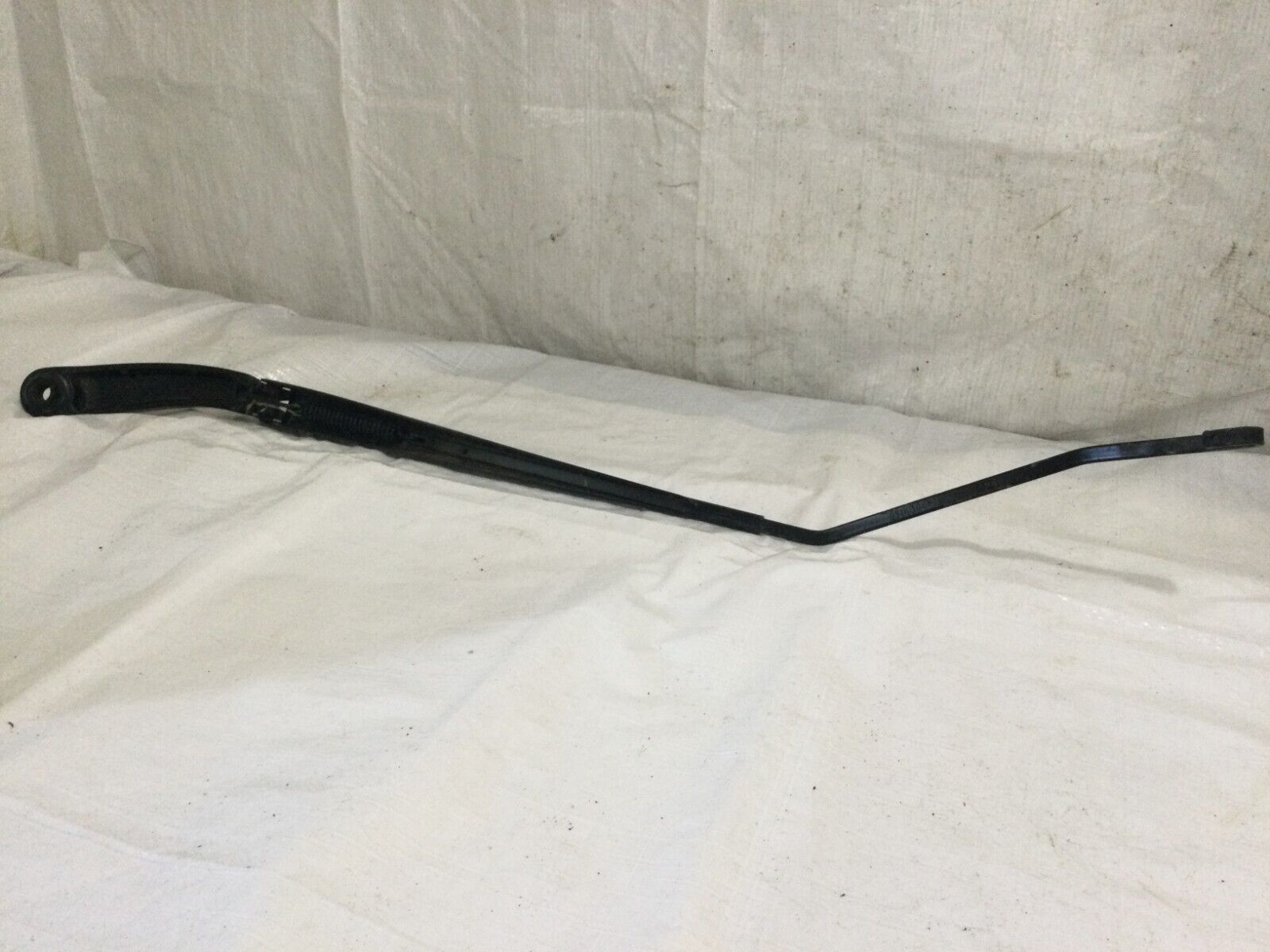 2017 Dodge Grand Caravan  Right Windshield  Wiper Arm 24030776 OEM