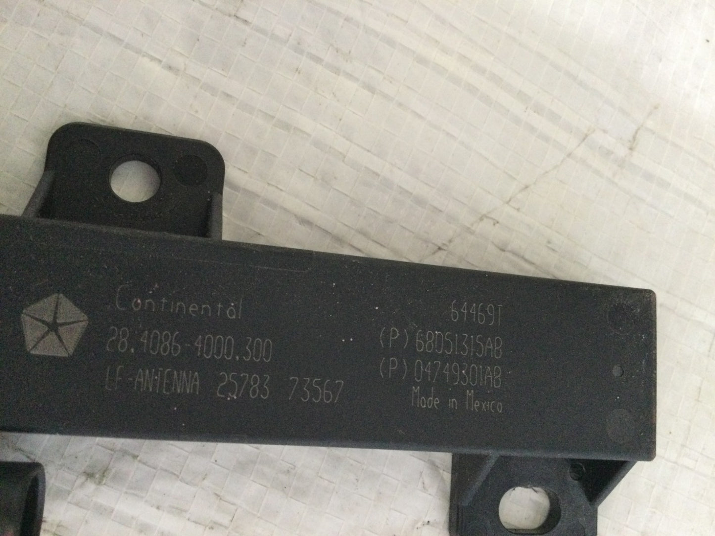 2019 Jeep Compass Keyless Entry Antenna Module OEM 68051315AB