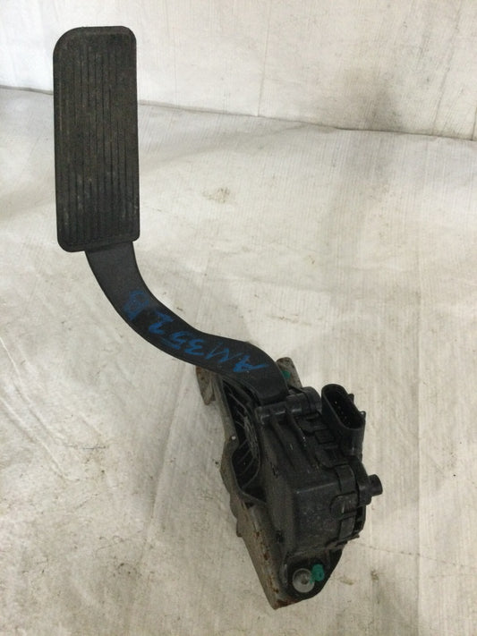 2007-2013 GM Chevrolet Silverado 5.3 Accelerator Pedal 6pv 933 902 28 OEM