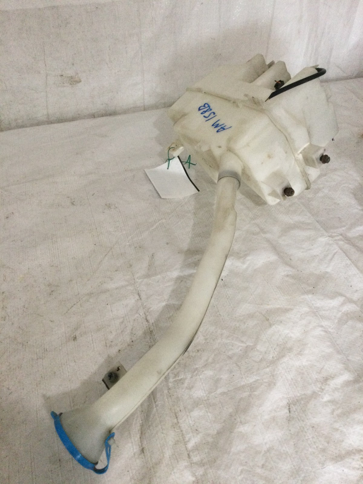 2003 Infiniti FX35 Windshield Washer Fluid Reservoir Bottle OEM