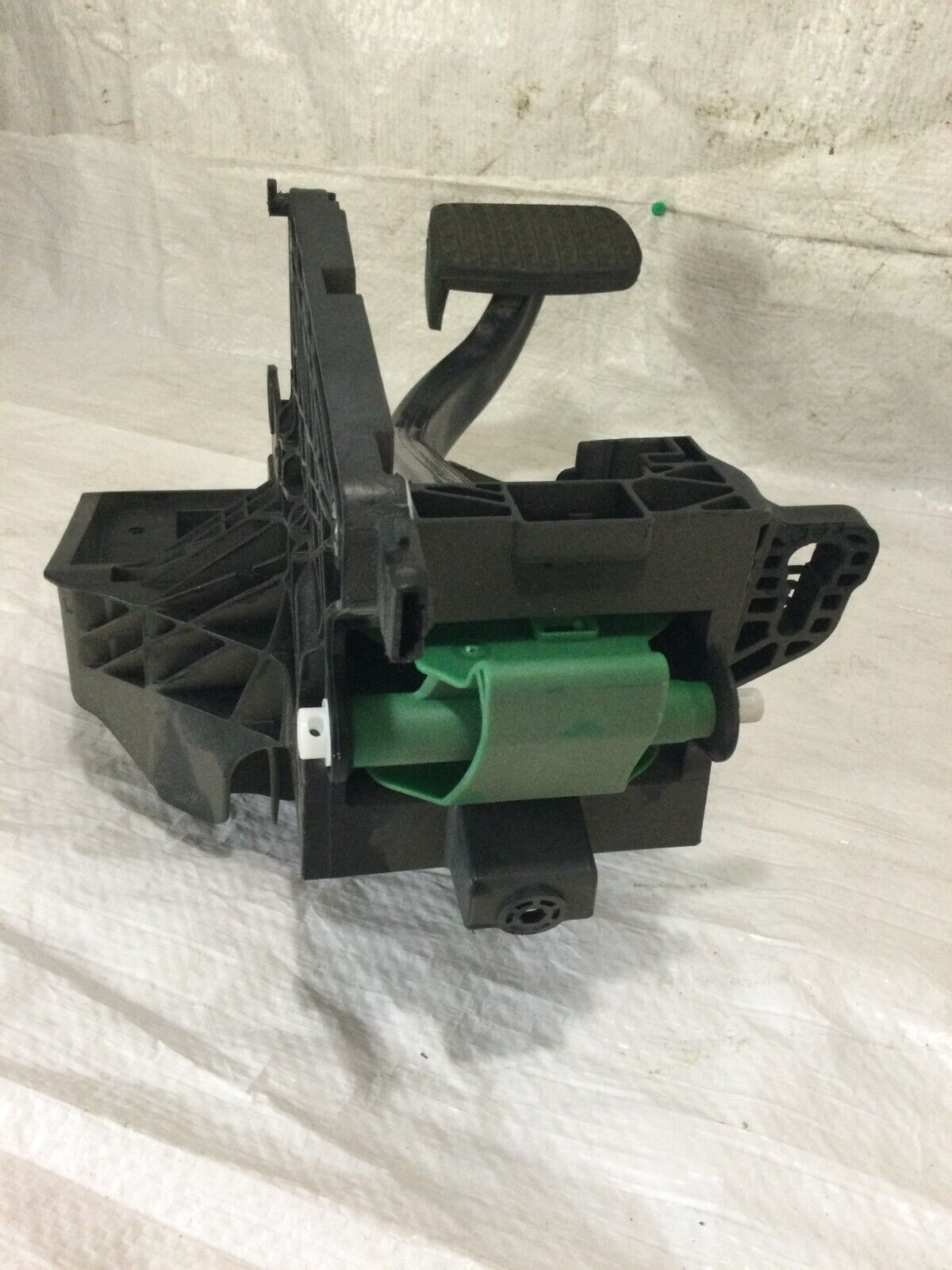 2019 Buick Regal Brake Pedal Assembly OEM