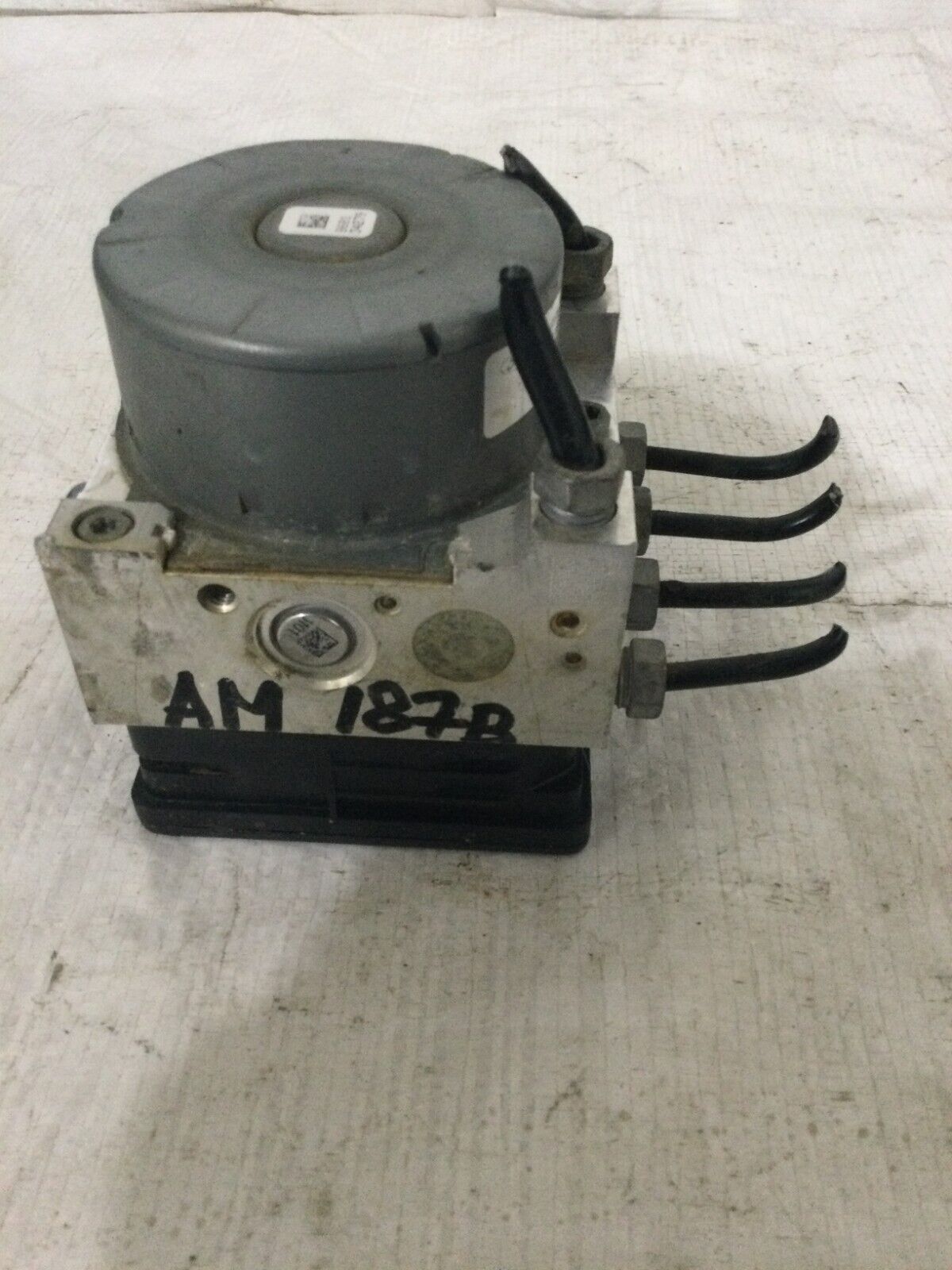 2017 - 2019 Ford Escape 2.0L 4WD ABS Anti Lock Brake Pump Unit GV61-2C405-CJ OEM