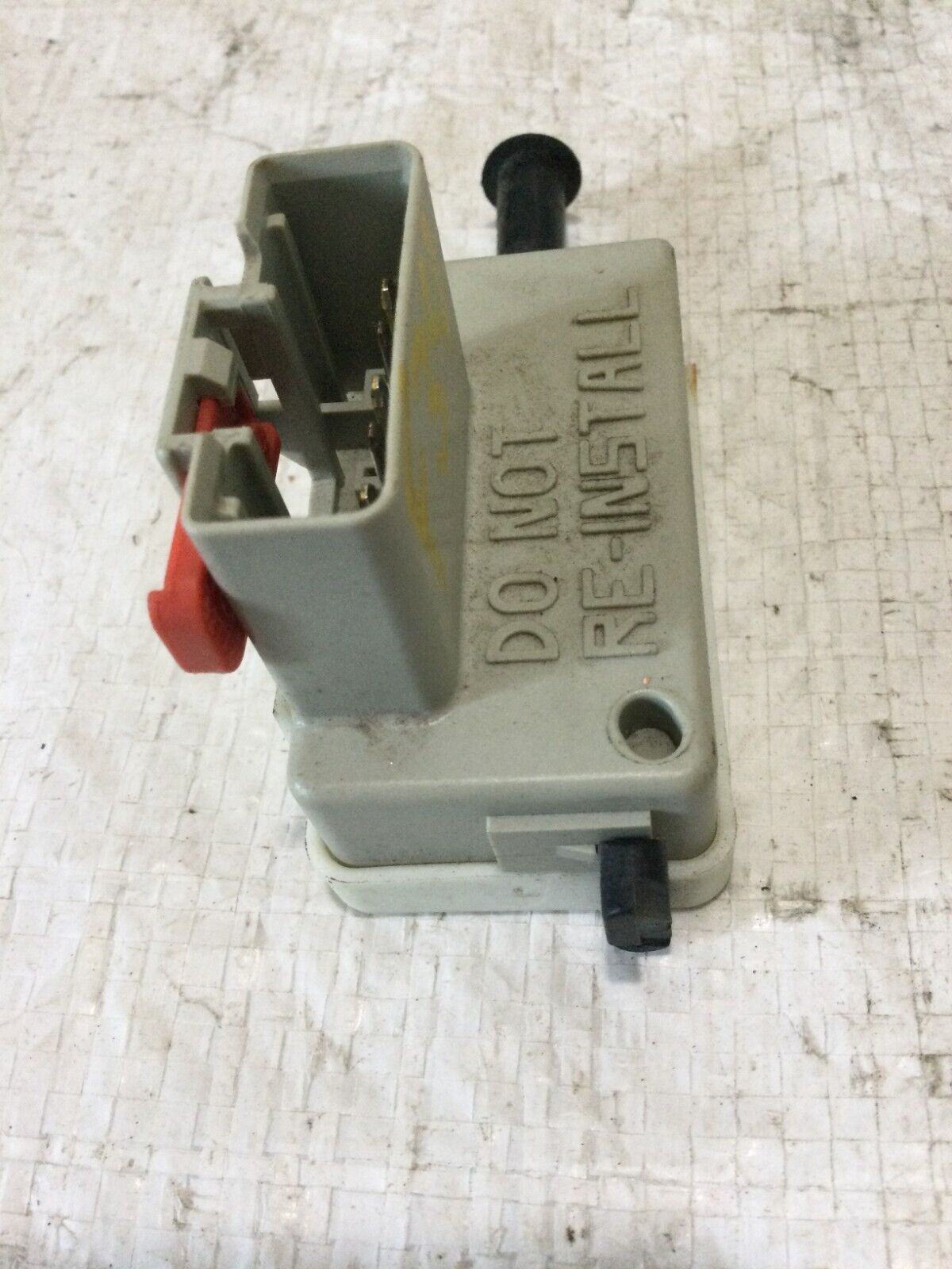 2005 DODGE RAM 1500 BRAKE PEDAL SWITCH OEM 56045043AC